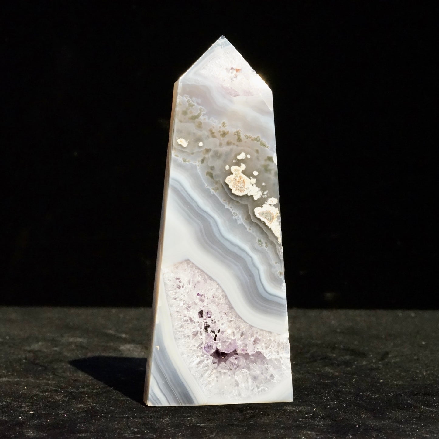 Agate crystal column