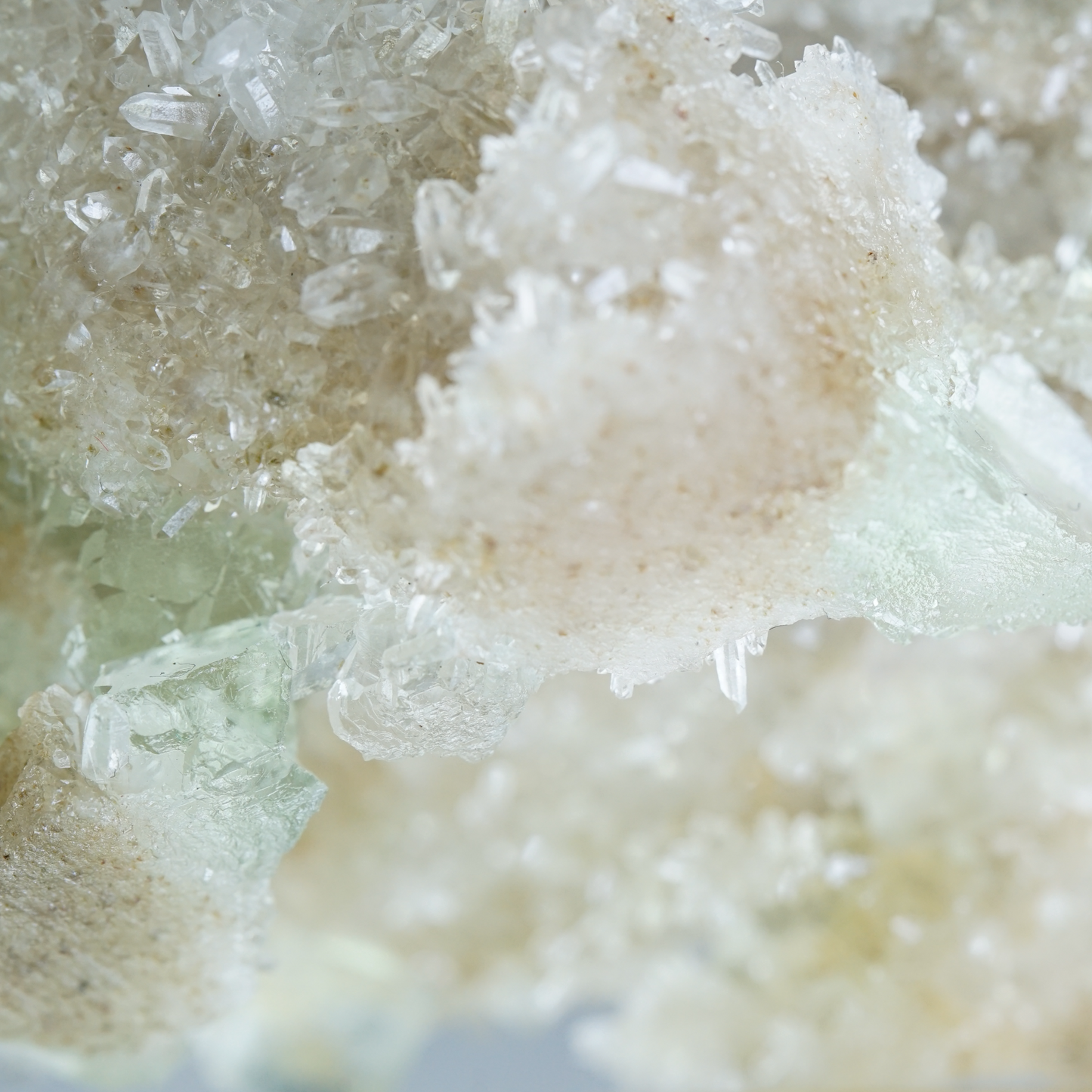Fluorite crystal symbiotic mineral mark