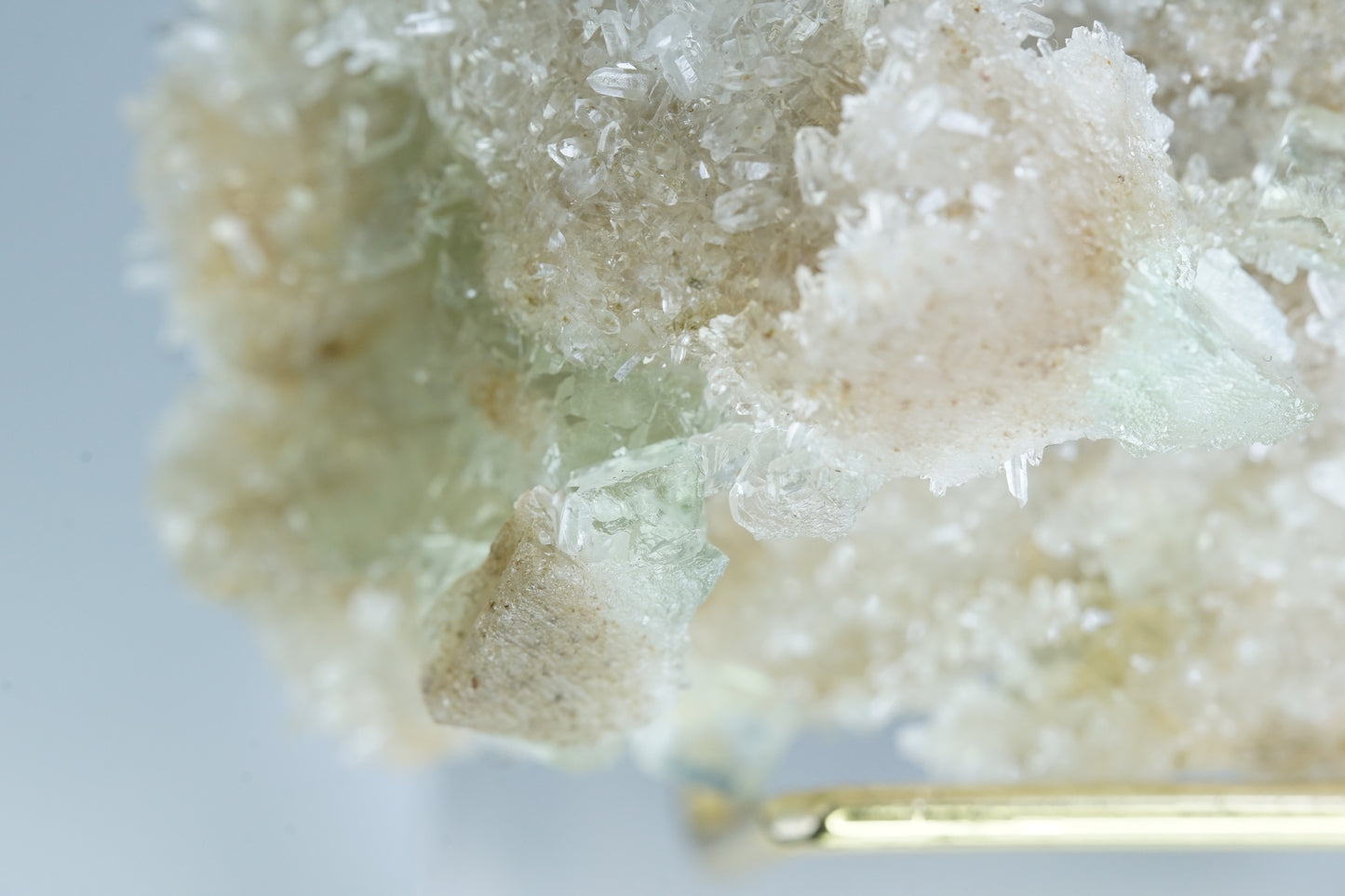 Fluorite crystal symbiotic mineral mark