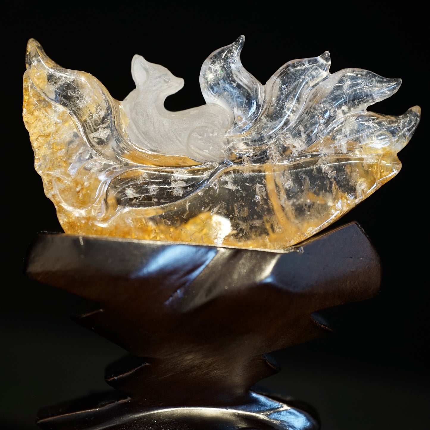 Yellow glue flower nine-tail arc ornament