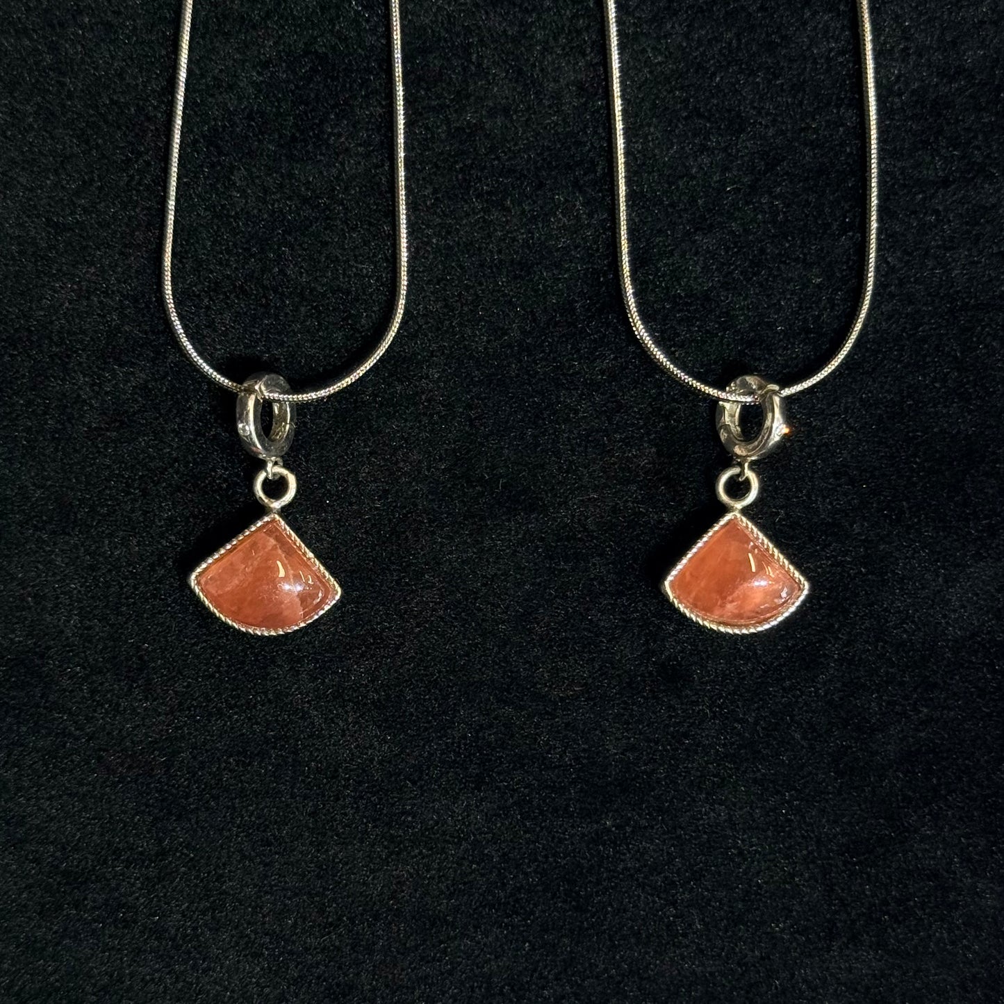 紅紋石純銀包邊吊墜頸鏈