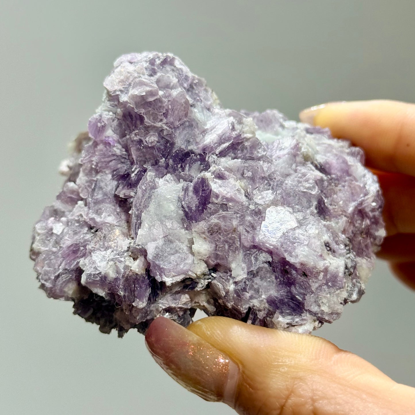 紫雲母原石|天然水晶原石|Lepidolite Raw Crystal|舒緩焦慮・提升靈感・招來愛情與平靜