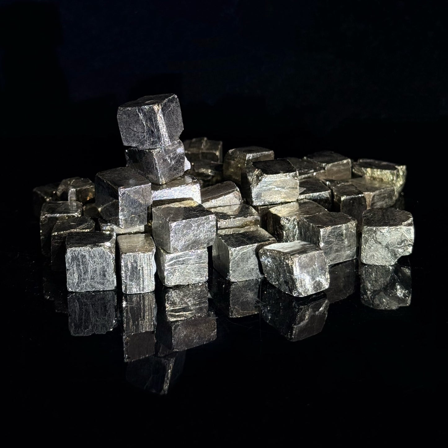 Pyrite cubic grains
