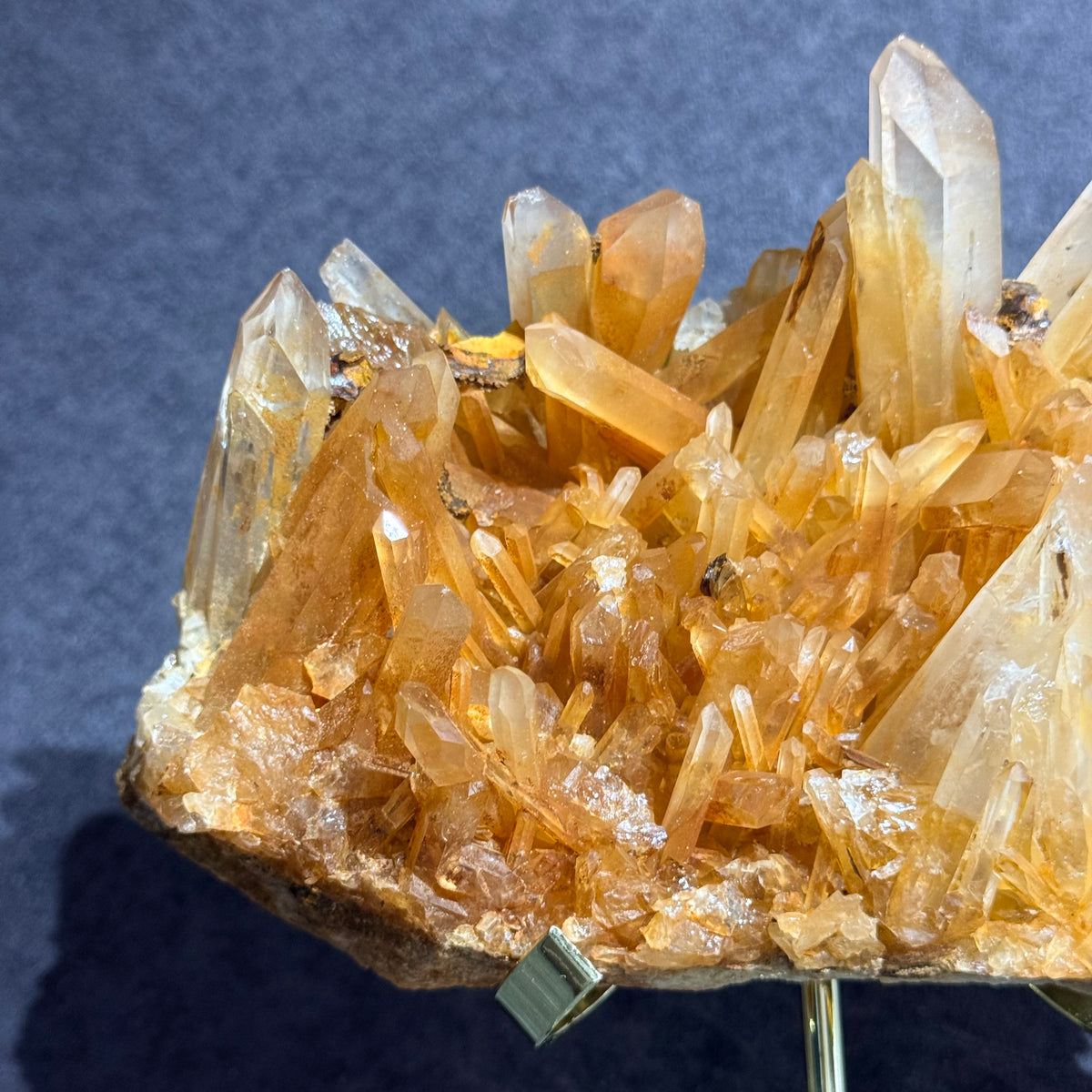 馬達加斯加黃水晶簇｜天然黃水晶原礦擺件｜Madagascar Citrine Cluster｜招財聚能・提升自信・吸引豐盛