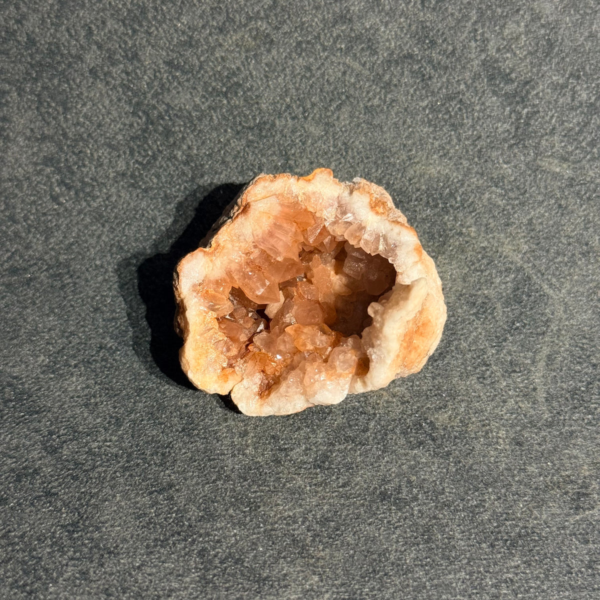 阿根廷粉晶洞｜天然粉紫晶晶洞擺件｜Pink Amethyst Geode｜招桃花・療癒情緒・提升人緣
