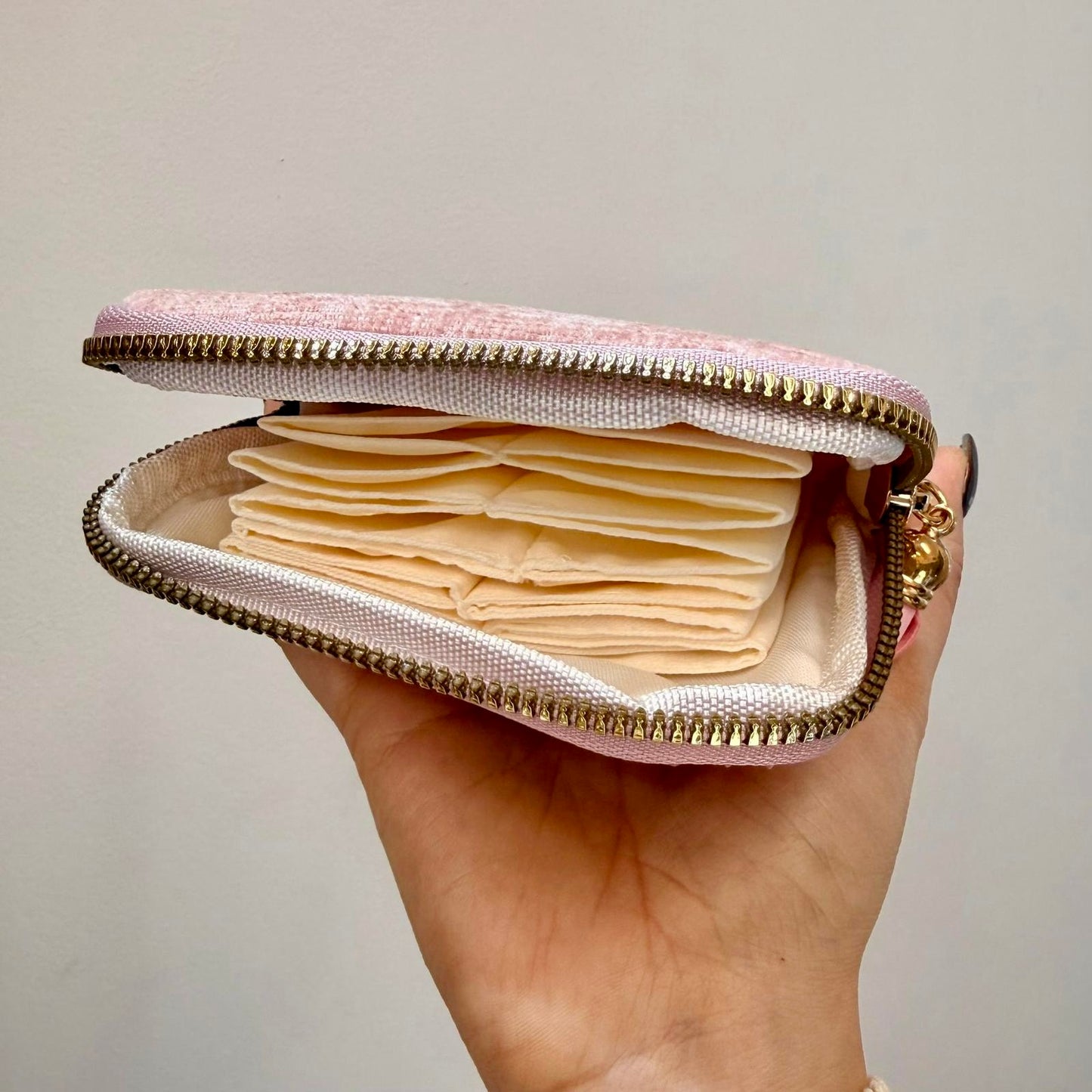 Bracelet divider storage bag