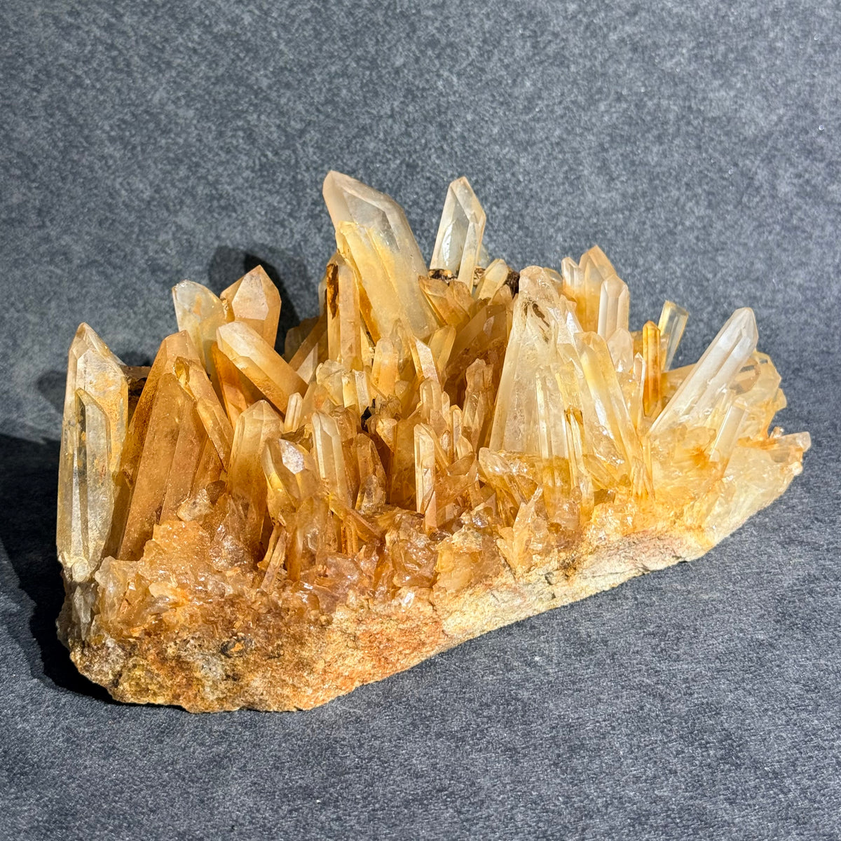 馬達加斯加黃水晶簇｜天然黃水晶原礦擺件｜Madagascar Citrine Cluster｜招財聚能・提升自信・吸引豐盛