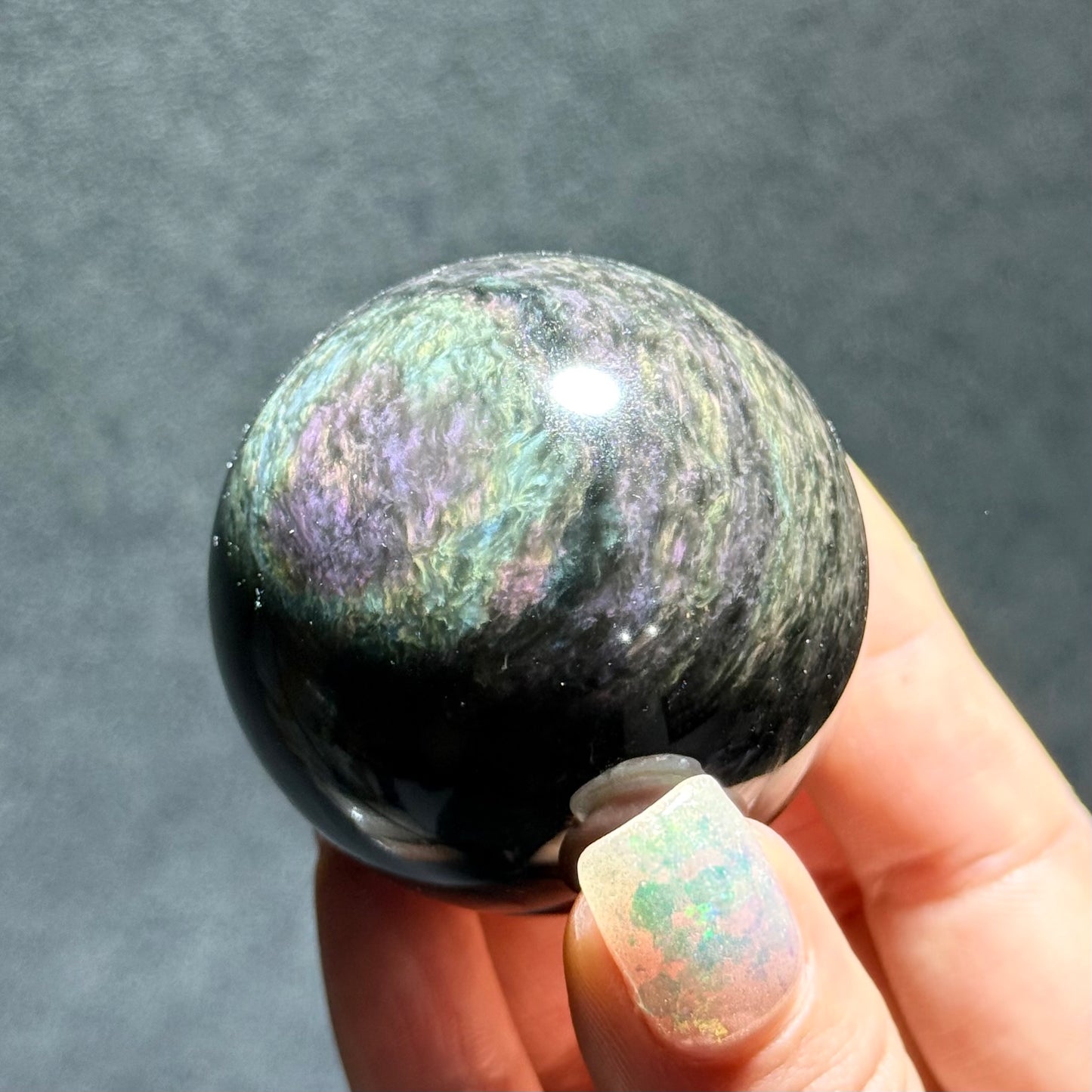 墨西哥絲絨貓眼彩曜石球｜天然水晶球｜Velvet Cat’s Eye Rainbow Obsidian Sphere from Mexico｜穩定情緒・吸附負能量・守護空間