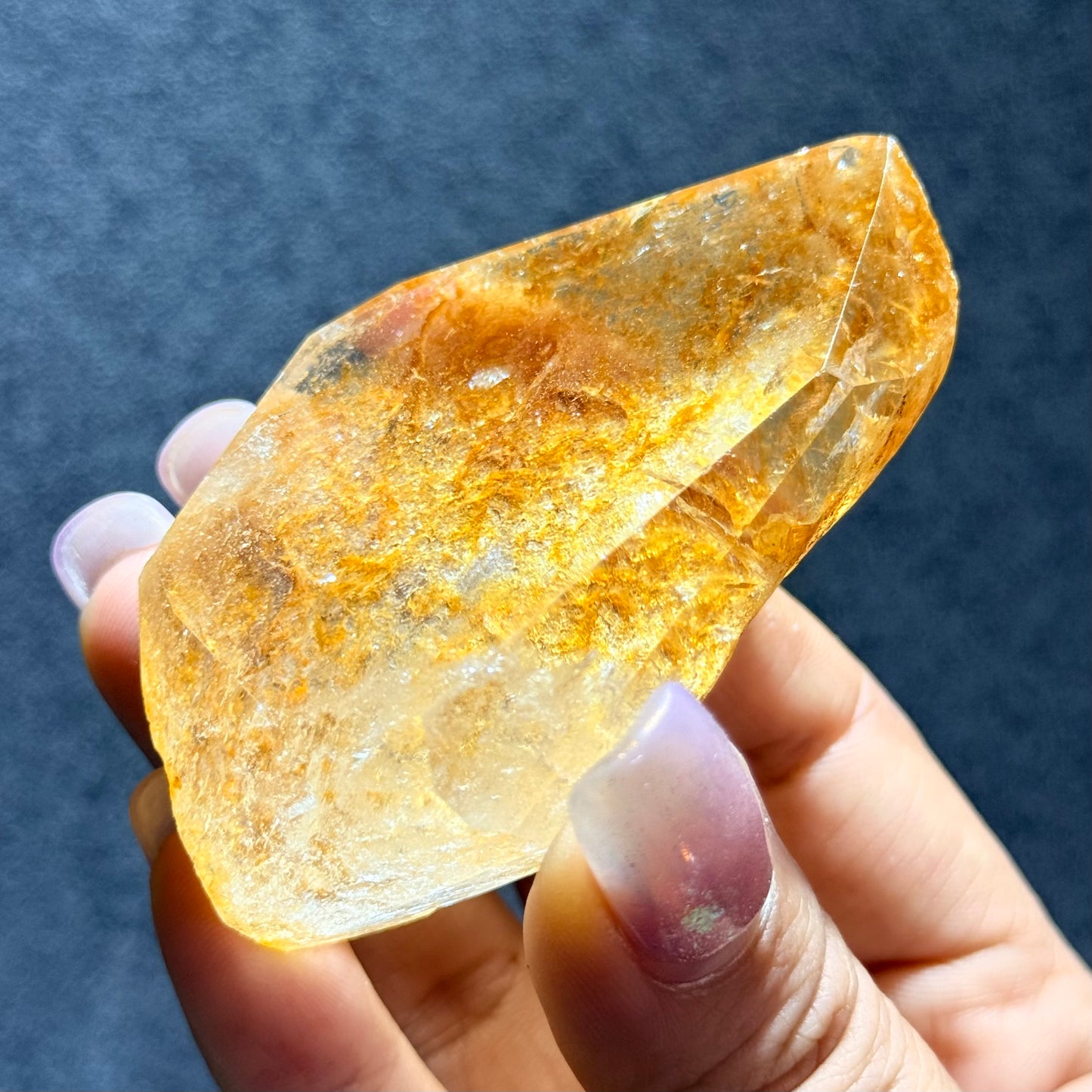 黃膠花隨形擺件｜天然水晶擺件｜Yellow Agate Flower Freeform｜陽光能量・招財聚氣・穩定心緒