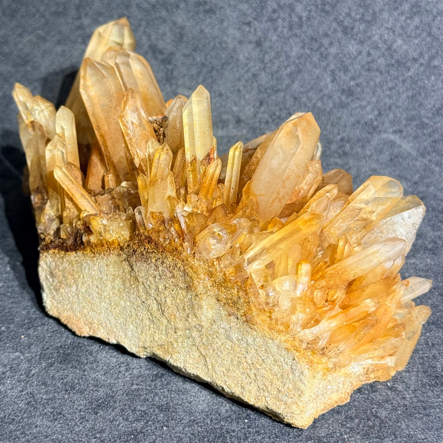 馬達加斯加黃水晶簇｜天然黃水晶原礦擺件｜Madagascar Citrine Cluster｜招財聚能・提升自信・吸引豐盛