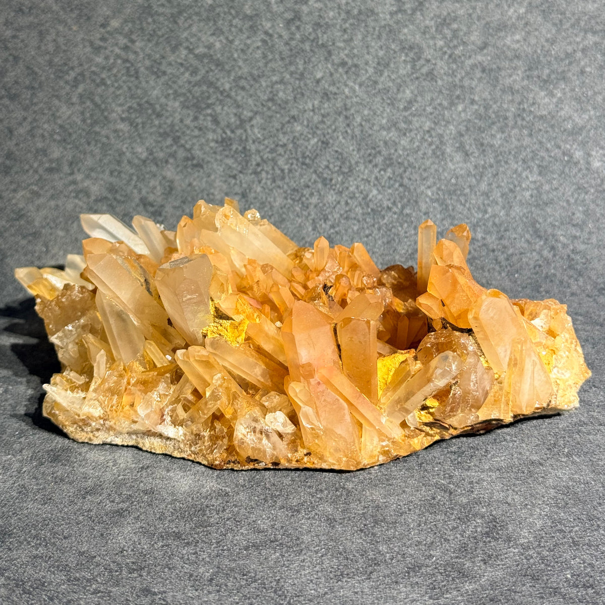 馬達加斯加黃水晶簇｜天然黃水晶原礦擺件｜Madagascar Citrine Cluster｜招財聚能・提升自信・吸引豐盛