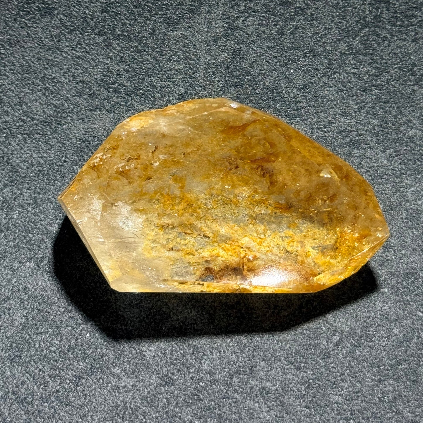 黃膠花隨形擺件｜天然水晶擺件｜Yellow Agate Flower Freeform｜陽光能量・招財聚氣・穩定心緒