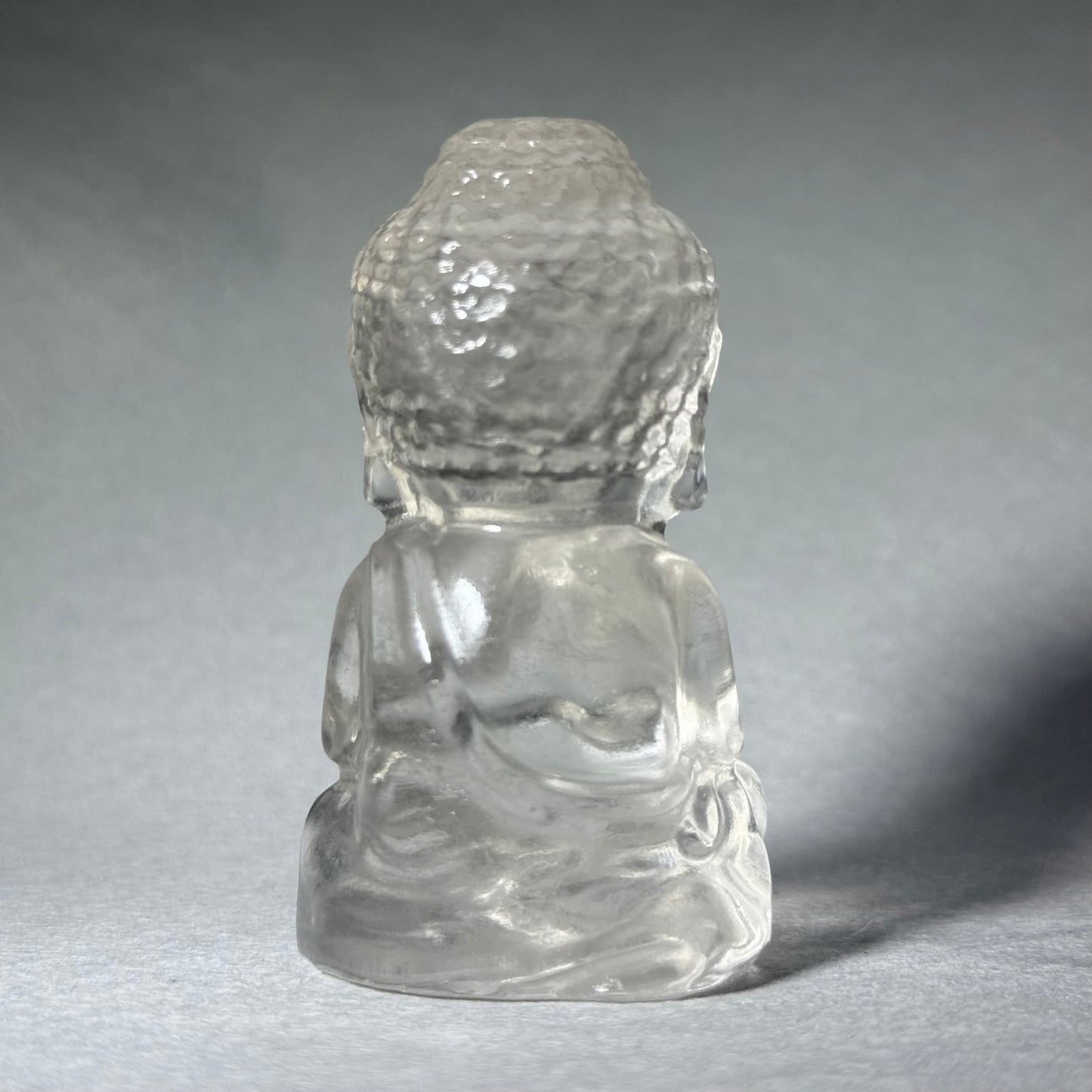白水晶手工雕刻佛像