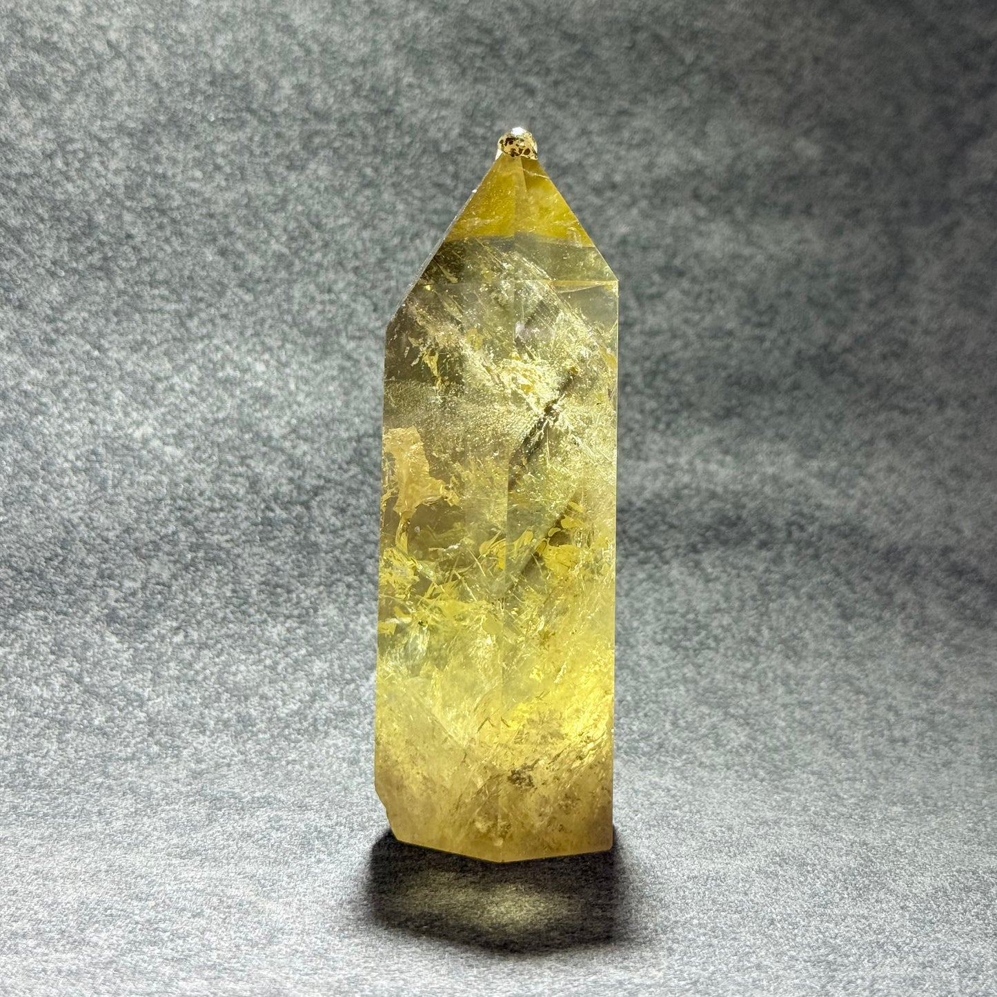 黃水晶隱山水晶柱 11cm｜天然黃水晶柱｜Citrine Tower with Internal Landscape Inclusions｜招福能量・豐盛意念・守護空間