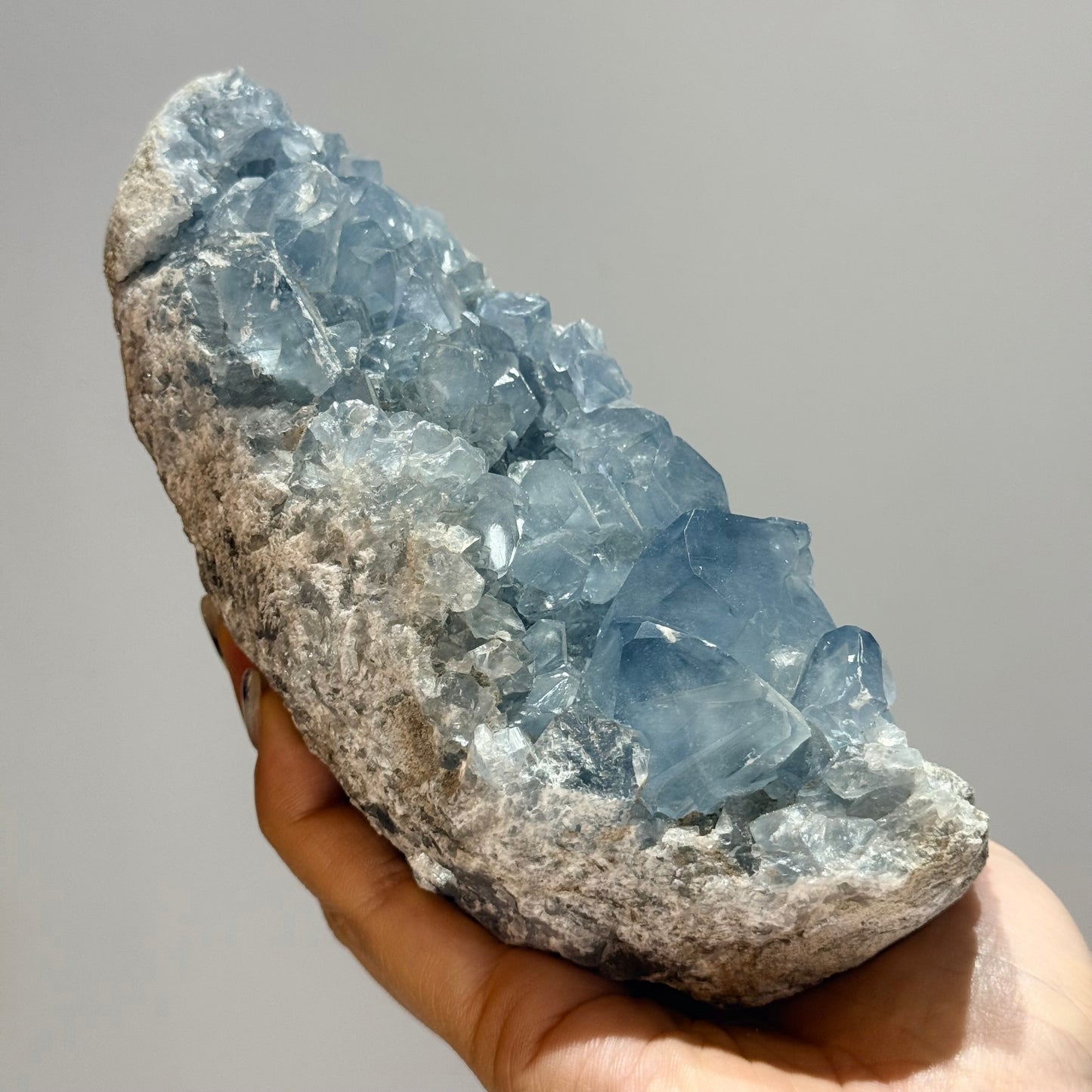馬達加斯加天青石晶簇｜天然天青石礦物擺件｜Madagascar Celestite｜靜心療癒・舒緩思緒・提升直覺