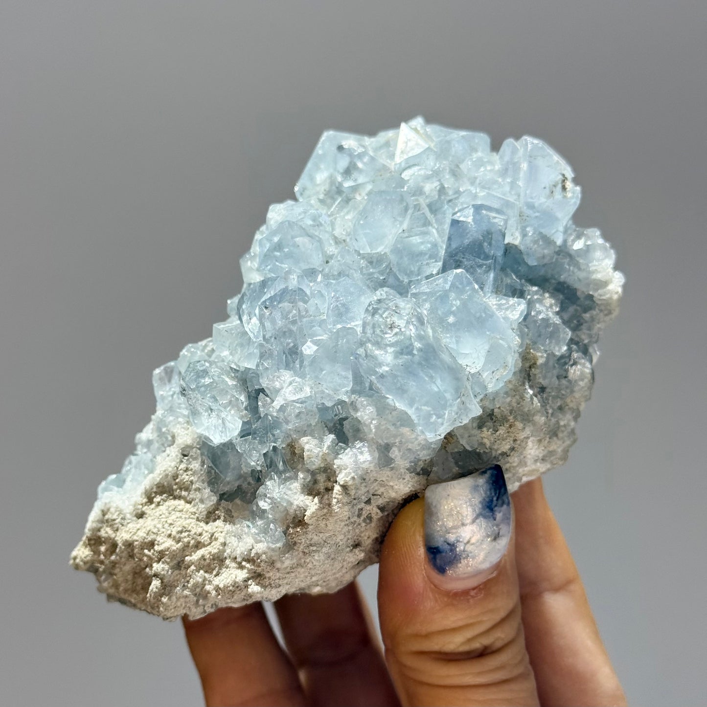 馬達加斯加天青石晶簇｜天然天青石礦物擺件｜Madagascar Celestite｜靜心療癒・舒緩思緒・提升直覺