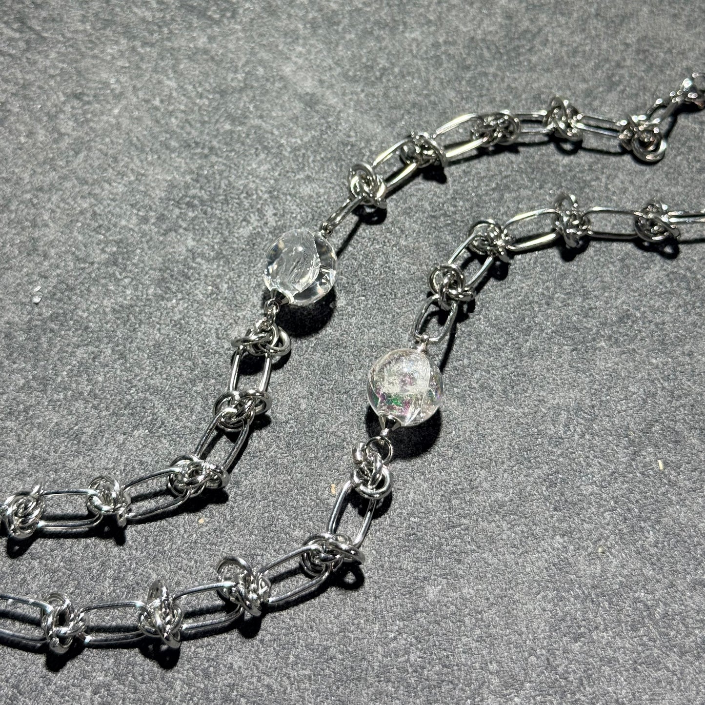 鈦鋼鏤空鏈白水晶球手鏈｜不銹鋼鏤空鏈 x 白水晶球手鏈｜Stainless Steel Hollow Chain Bracelet with White Aragonite Bead｜日常簡約・穩定情緒・淨化能量