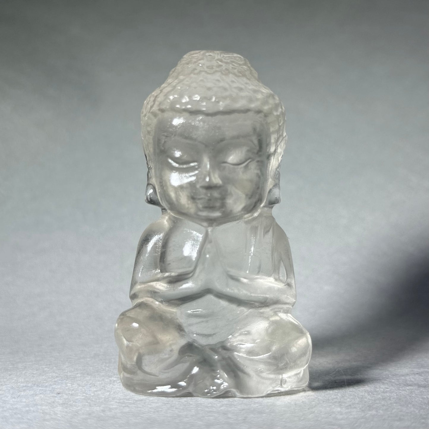 白水晶手工雕刻佛像