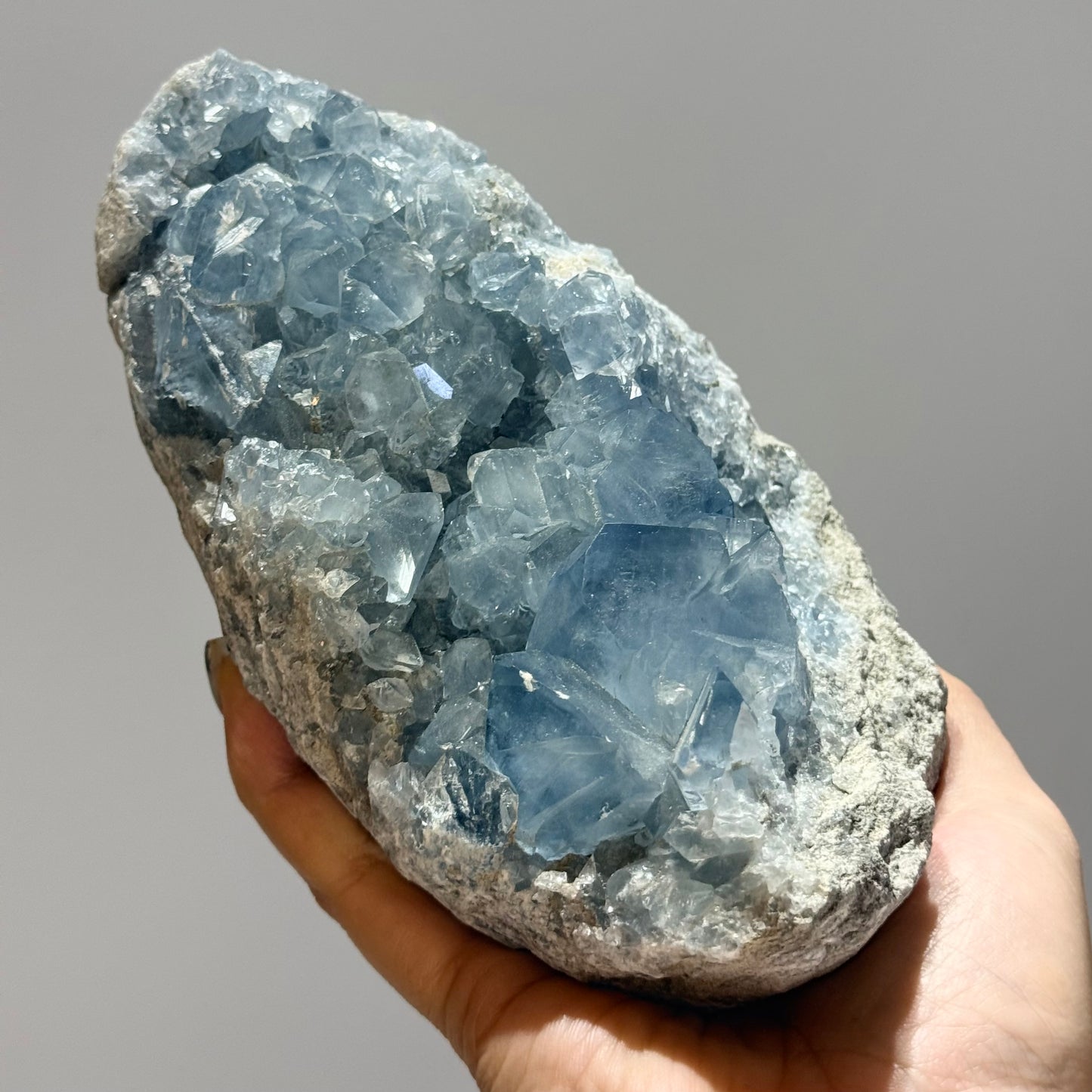 馬達加斯加天青石晶簇｜天然天青石礦物擺件｜Madagascar Celestite｜靜心療癒・舒緩思緒・提升直覺