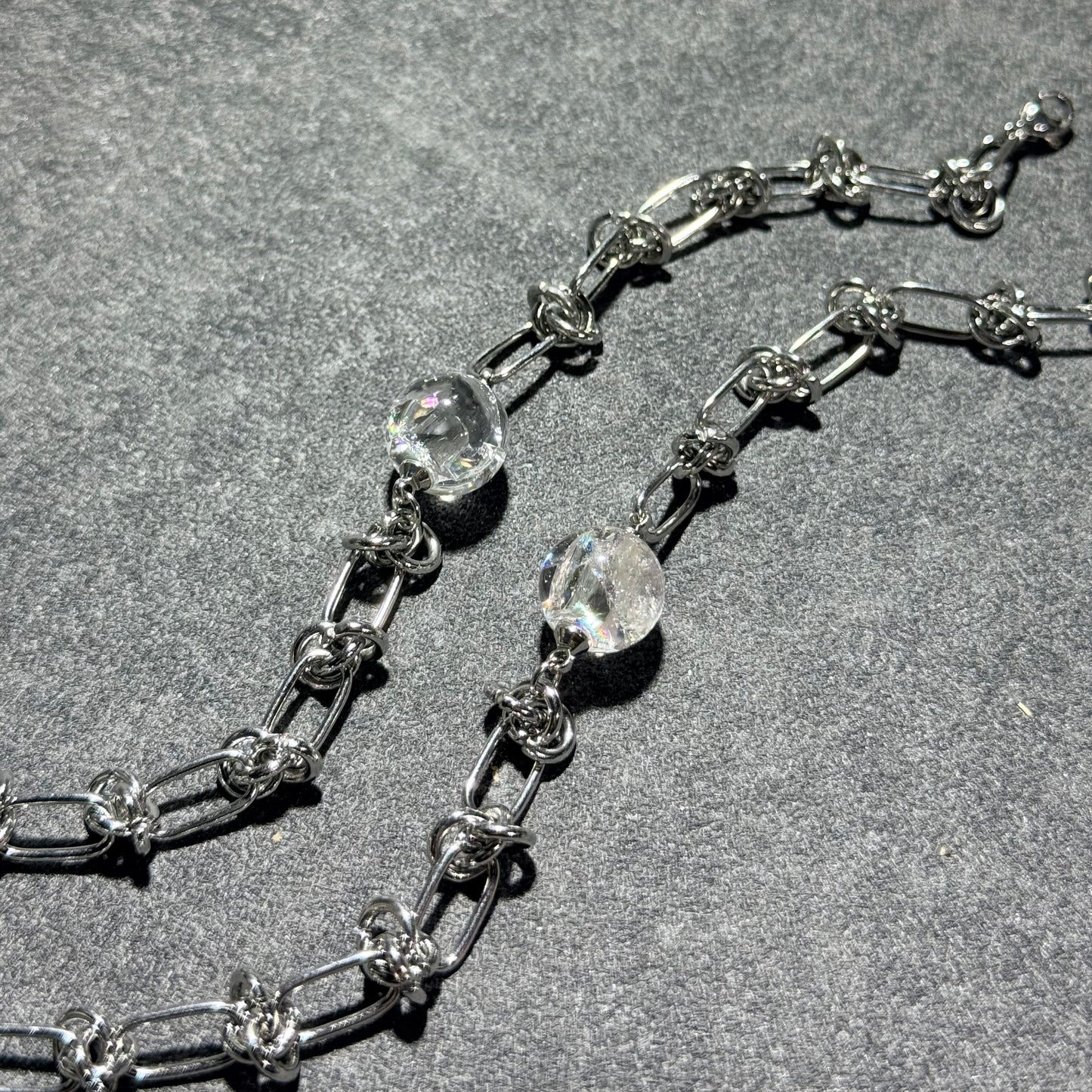 鈦鋼鏤空鏈白水晶球手鏈｜不銹鋼鏤空鏈 x 白水晶球手鏈｜Stainless Steel Hollow Chain Bracelet with White Aragonite Bead｜日常簡約・穩定情緒・淨化能量