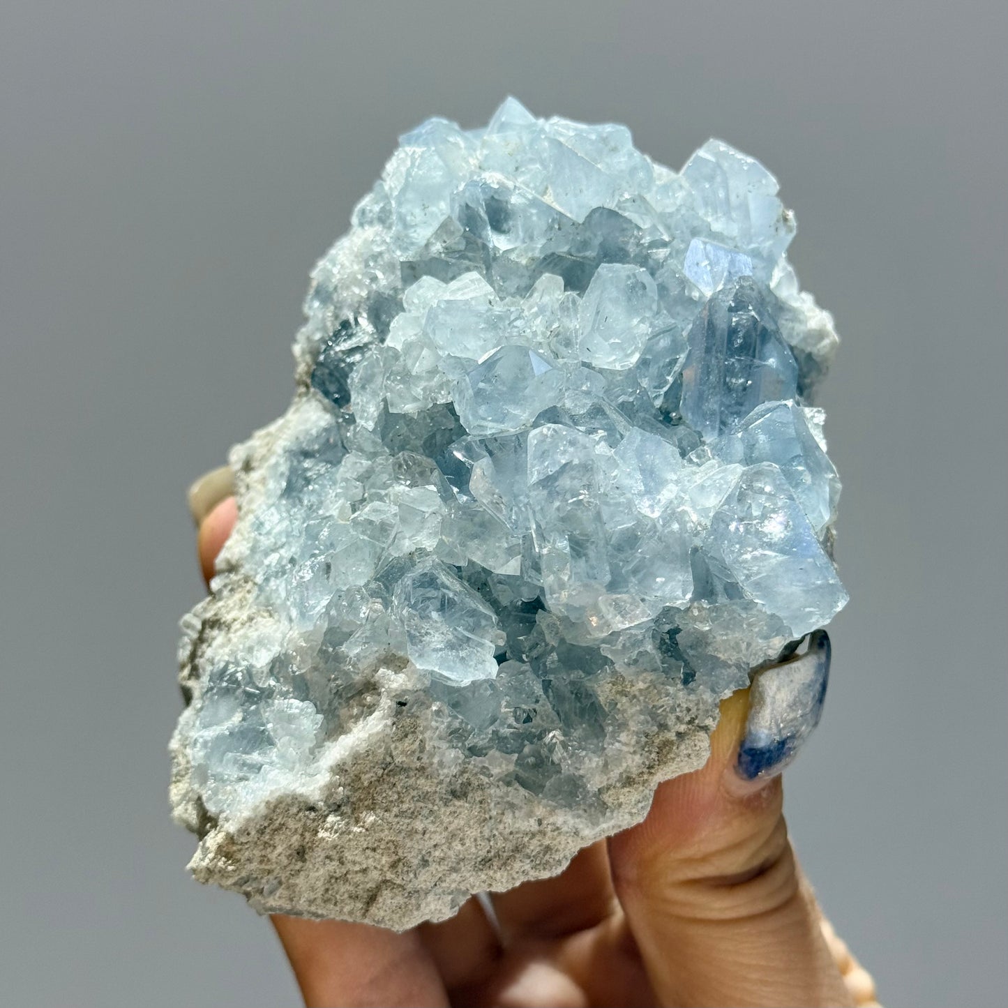馬達加斯加天青石晶簇｜天然天青石礦物擺件｜Madagascar Celestite｜靜心療癒・舒緩思緒・提升直覺