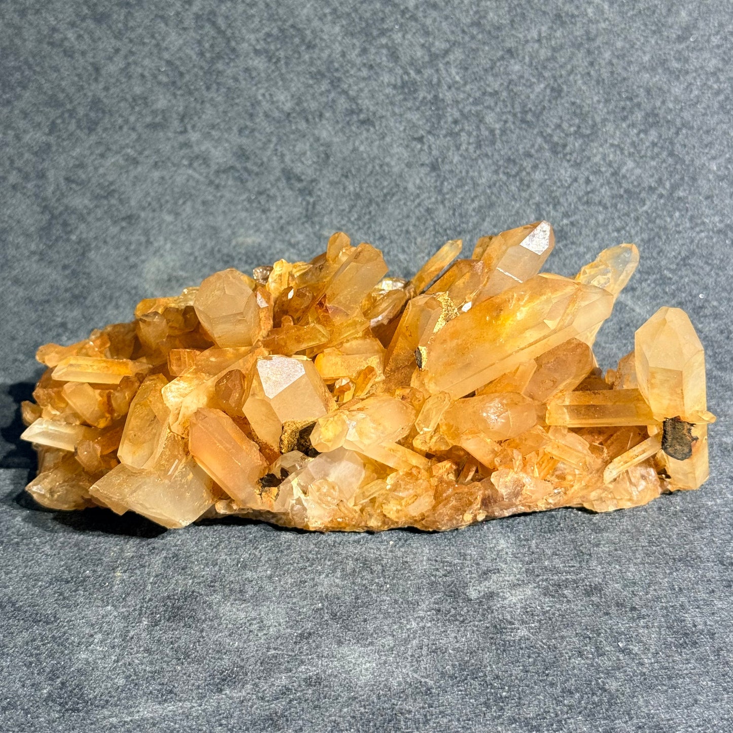 馬達加斯加黃水晶簇｜天然黃水晶原礦擺件｜Madagascar Citrine Cluster｜招財聚能・提升自信・吸引豐盛