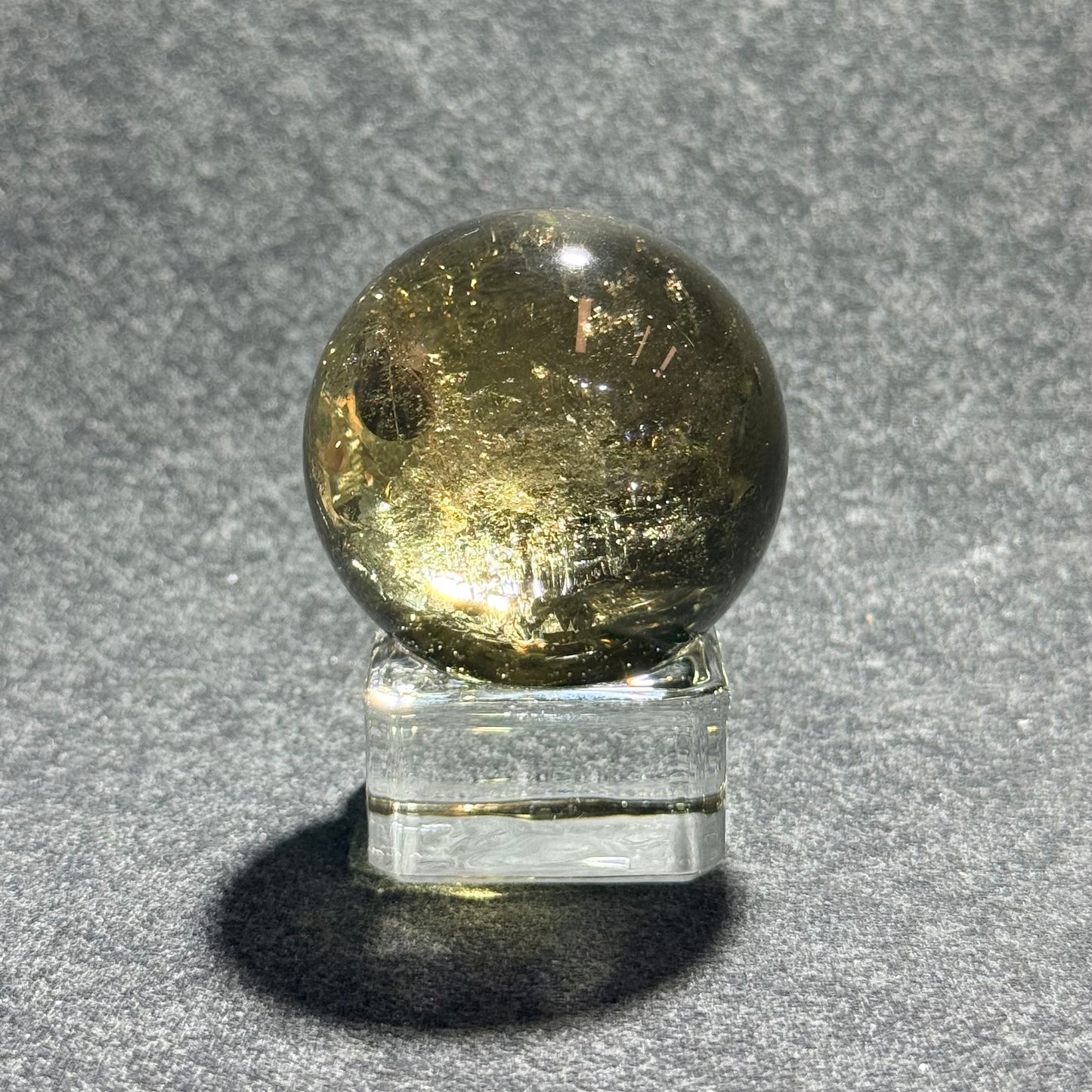 爆彩黃水晶球 4cm｜天然水晶球｜Crackled Yellow Citrine Sphere｜招財聚氣・自信行動・好心情能量