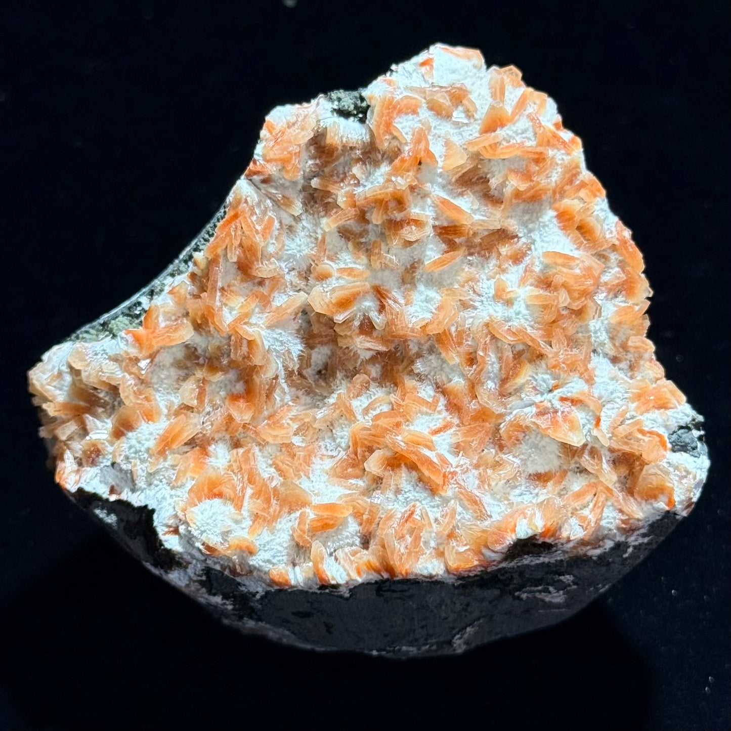 印度橙色片沸石天然原礦標本