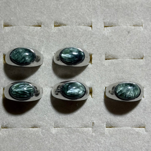綠龍晶男裝鈦鋼戒指｜綠龍晶嵌入式不銹鋼戒指｜Men’s Stainless Steel Ring with Green Dragon Stone Inlay｜穩定情緒・勇氣行動・日常防敏配戴