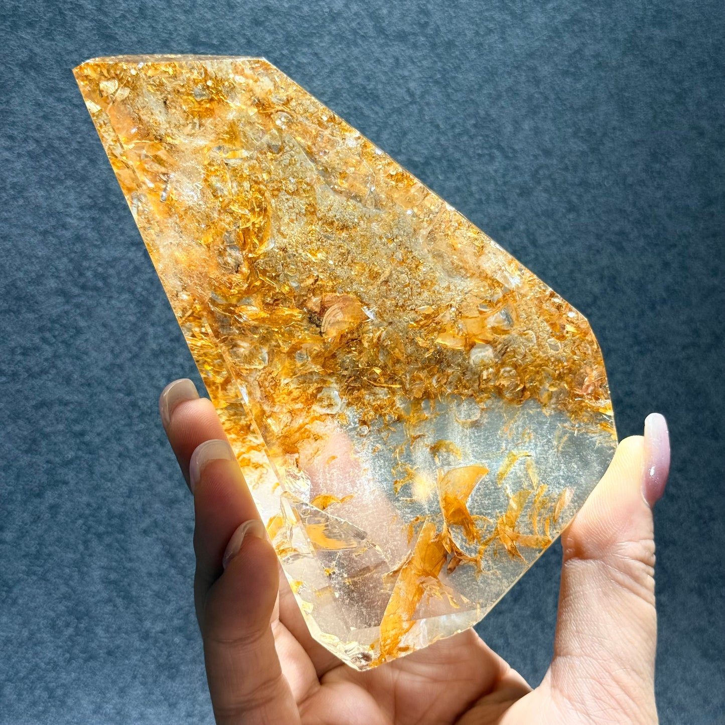 黃膠花隨形擺件｜天然水晶擺件｜Yellow Agate Flower Freeform｜陽光能量・招財聚氣・穩定心緒