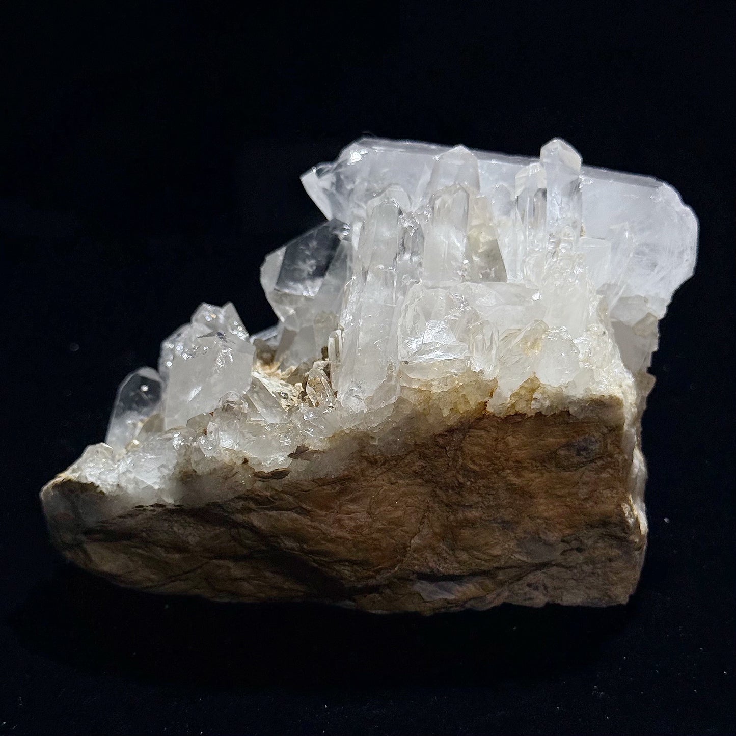 印度喜瑪縫合白水晶簇｜天然水晶簇原礦｜Indian Himalayan Suture Quartz Cluster｜淨化能量・放大意念・守護空間