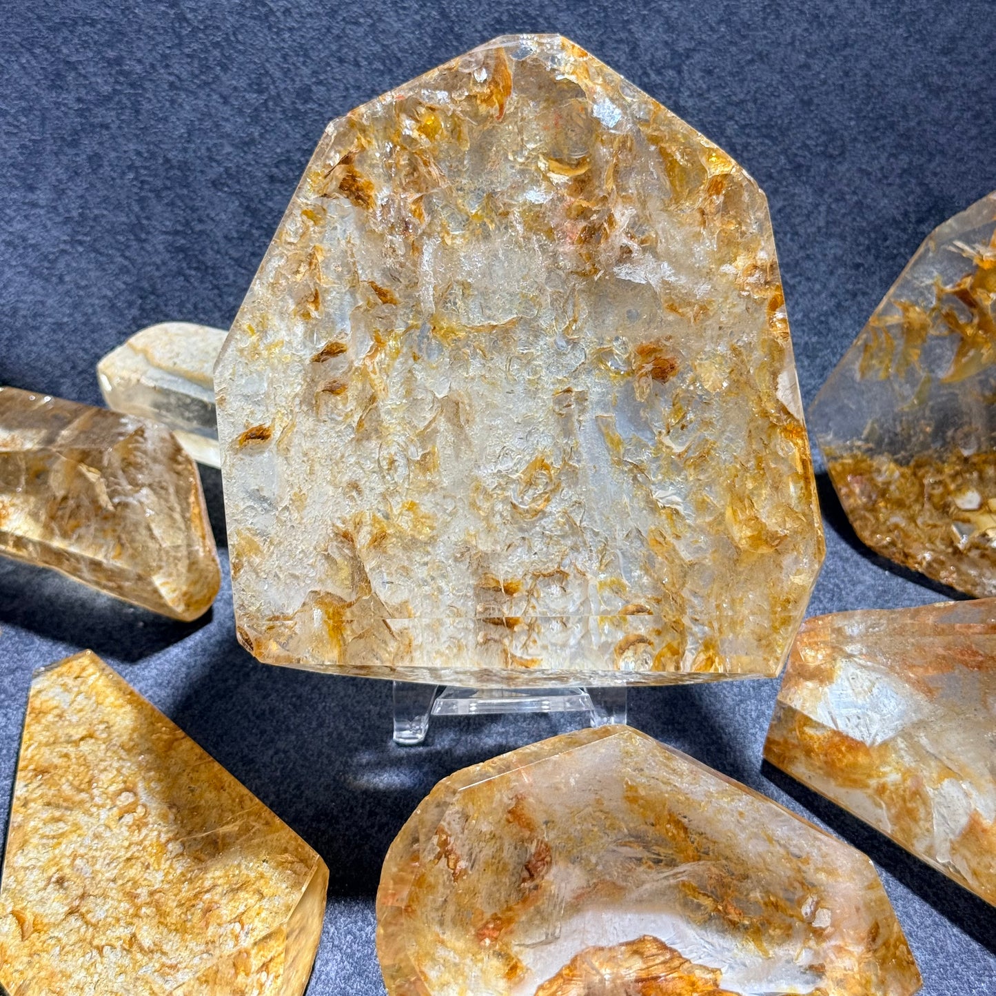 黃膠花隨形擺件｜天然水晶擺件｜Yellow Agate Flower Freeform｜陽光能量・招財聚氣・穩定心緒