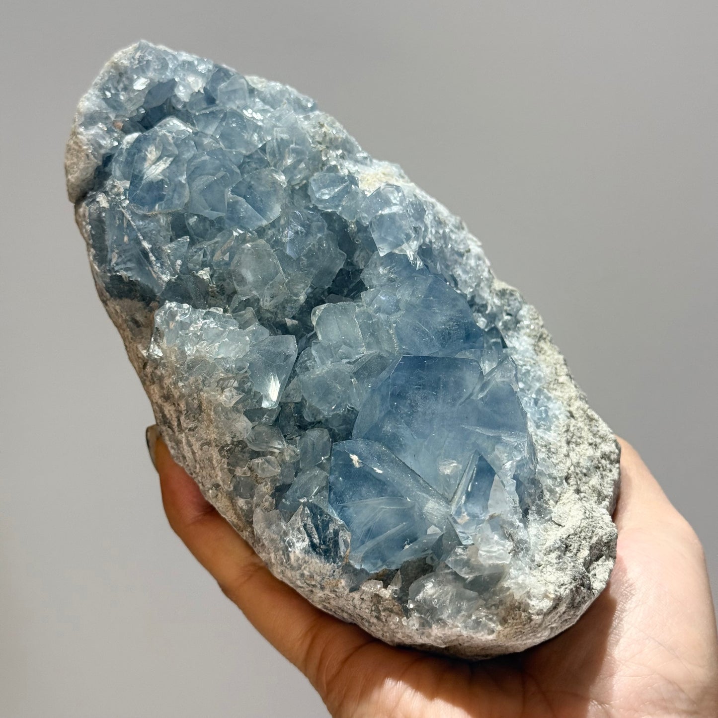 馬達加斯加天青石晶簇｜天然天青石礦物擺件｜Madagascar Celestite｜靜心療癒・舒緩思緒・提升直覺