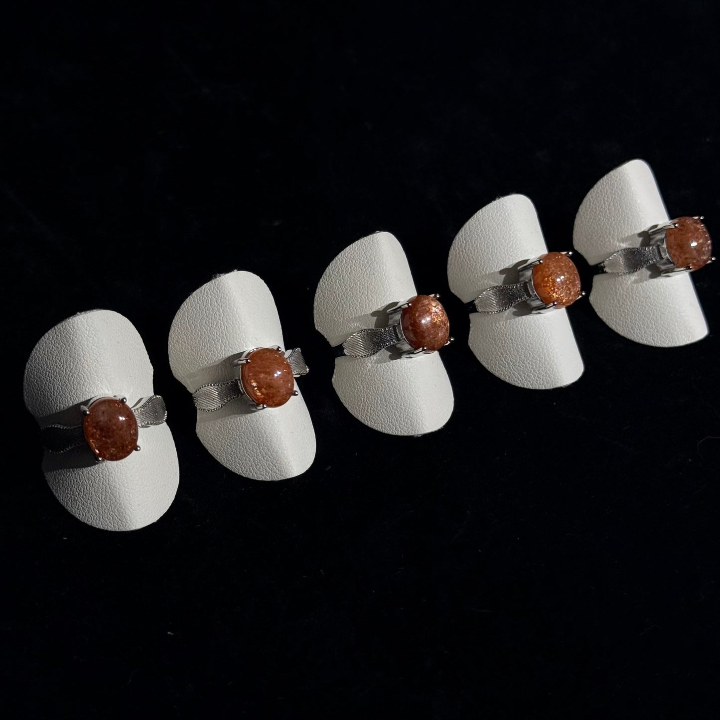 金太陽石四爪鈦鋼戒指