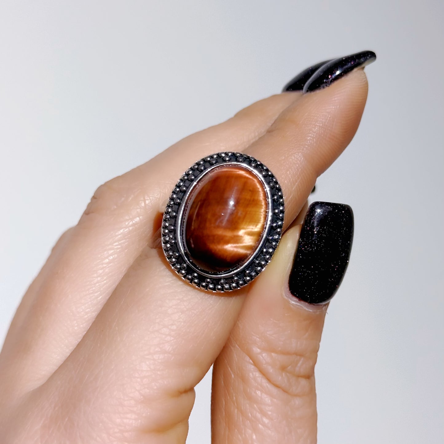 紅虎眼石復古托戒指