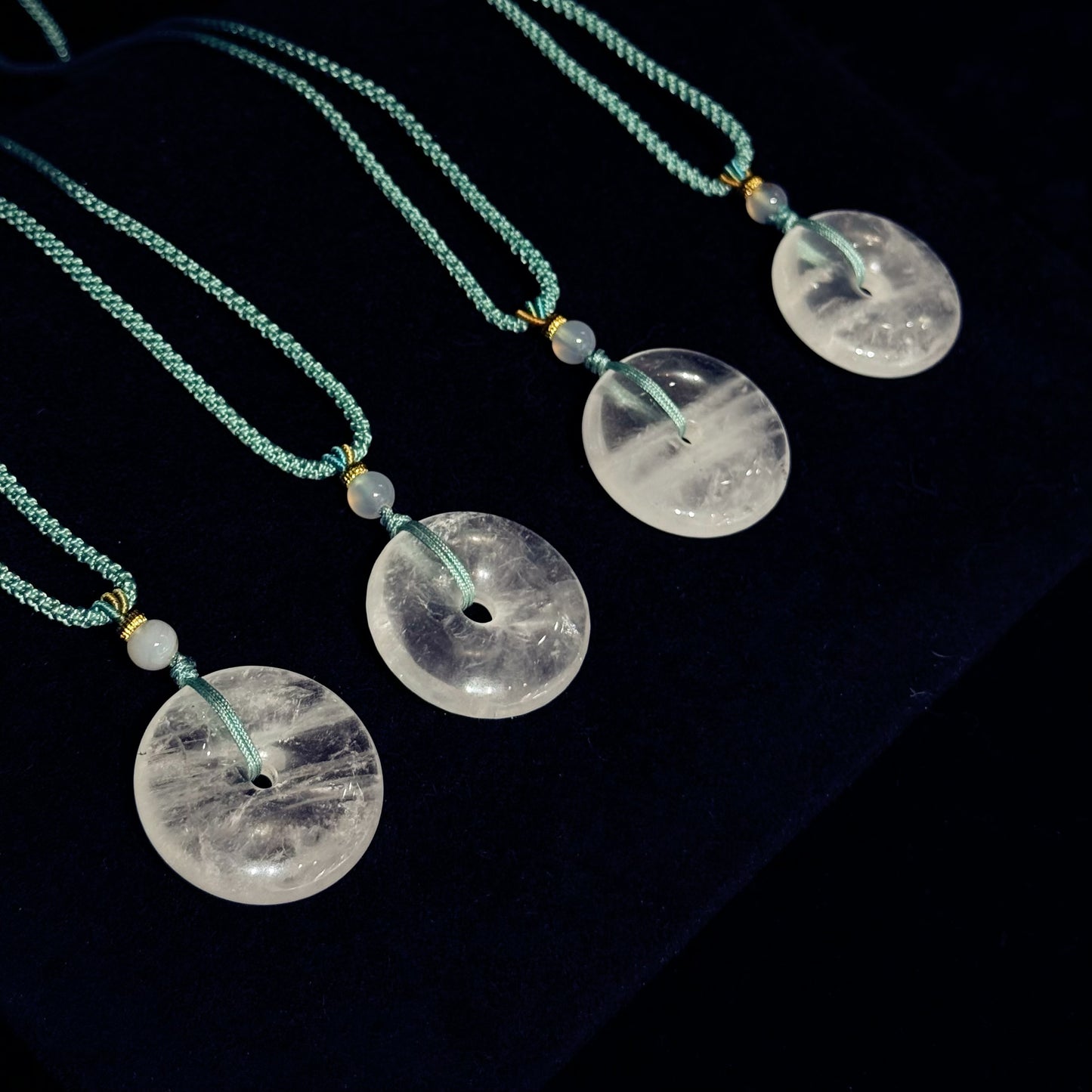 White crystal safety buckle