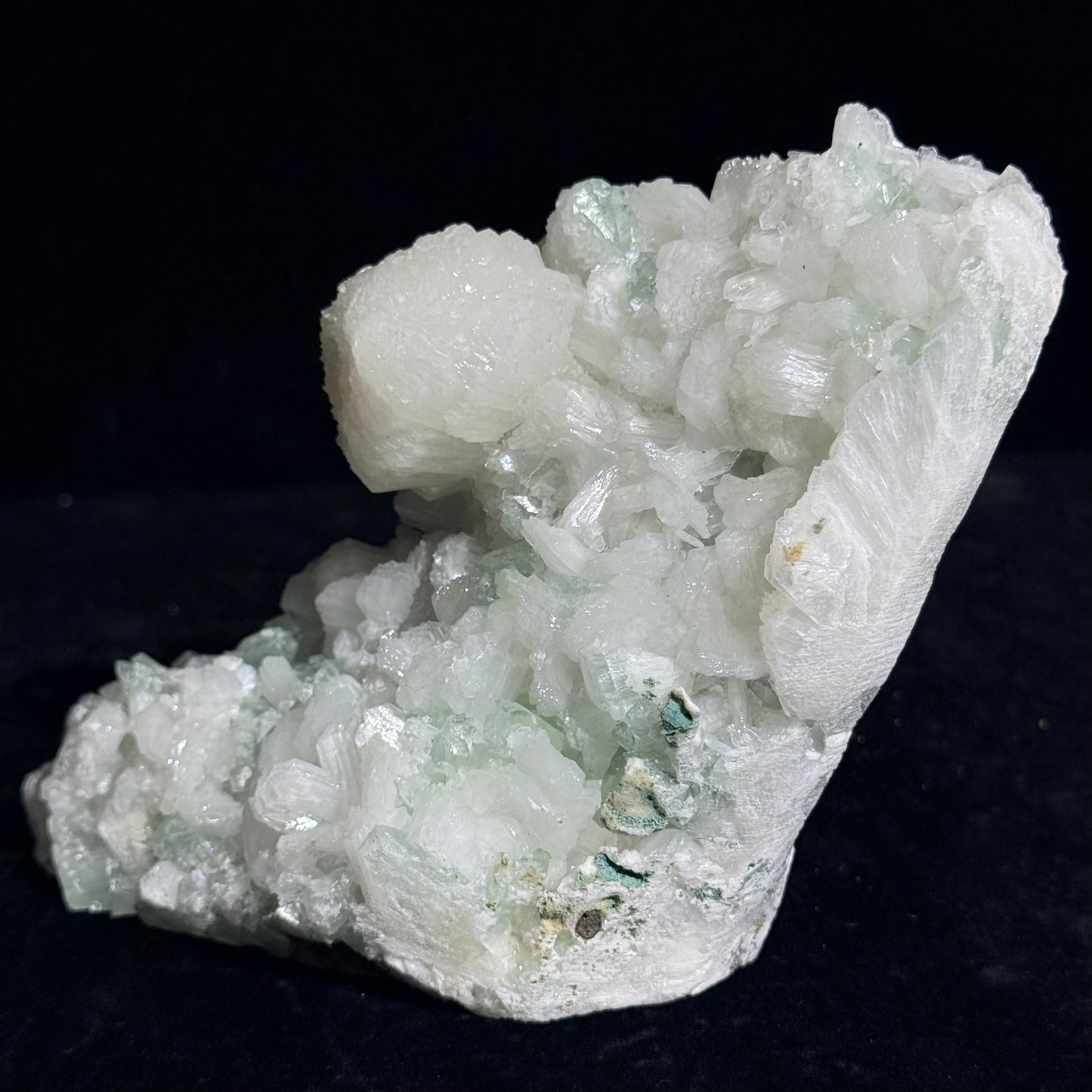 綠底魚眼石大擺件