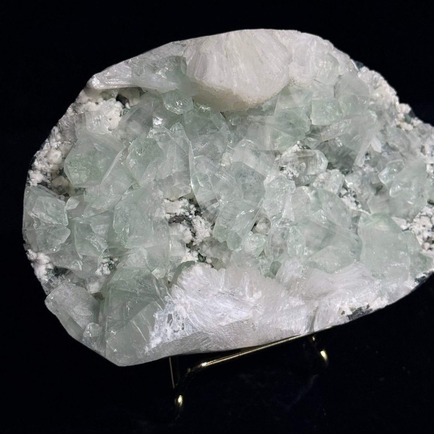 綠底魚眼石窩窩形