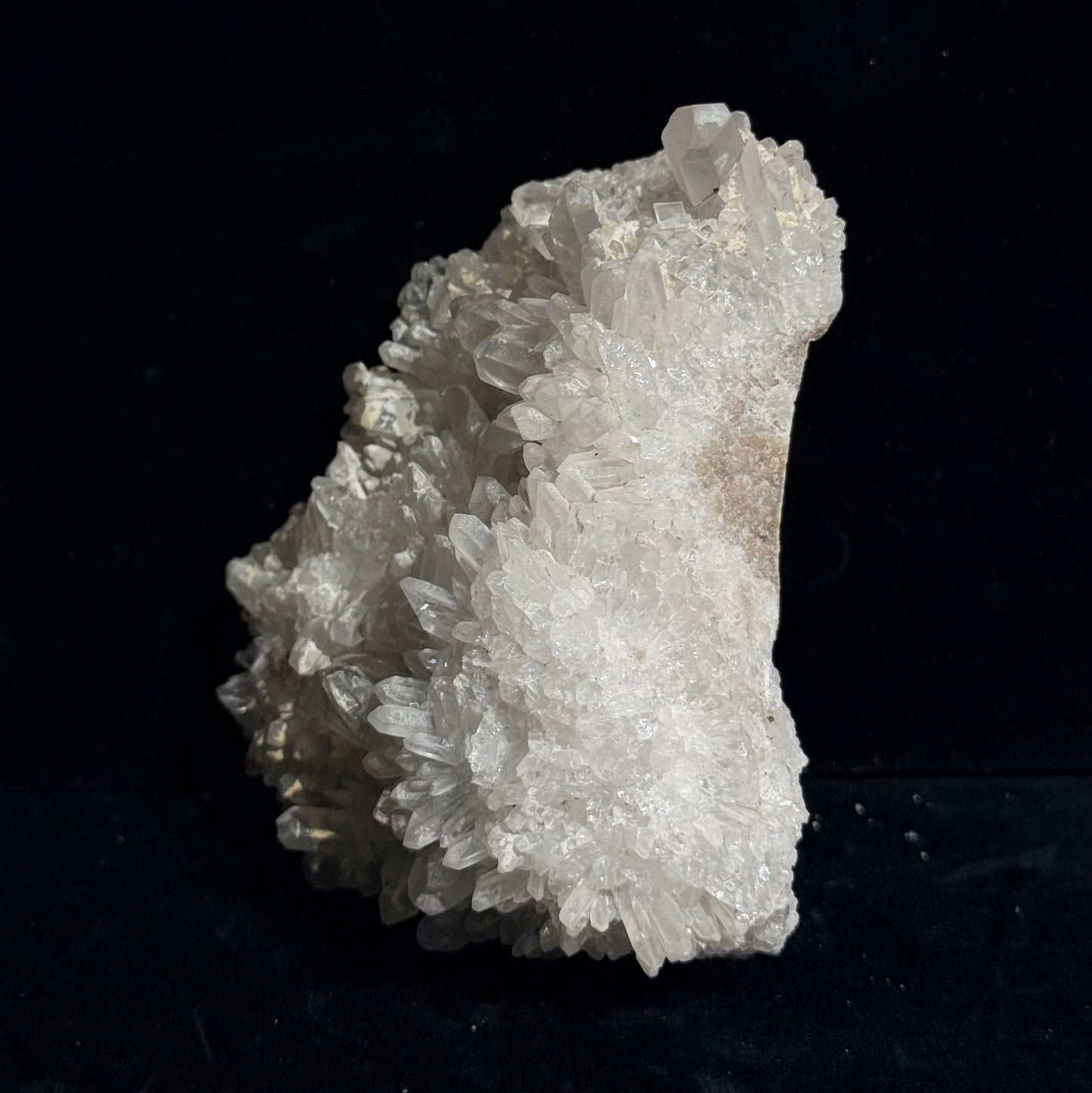 白水晶簇（可座枱）