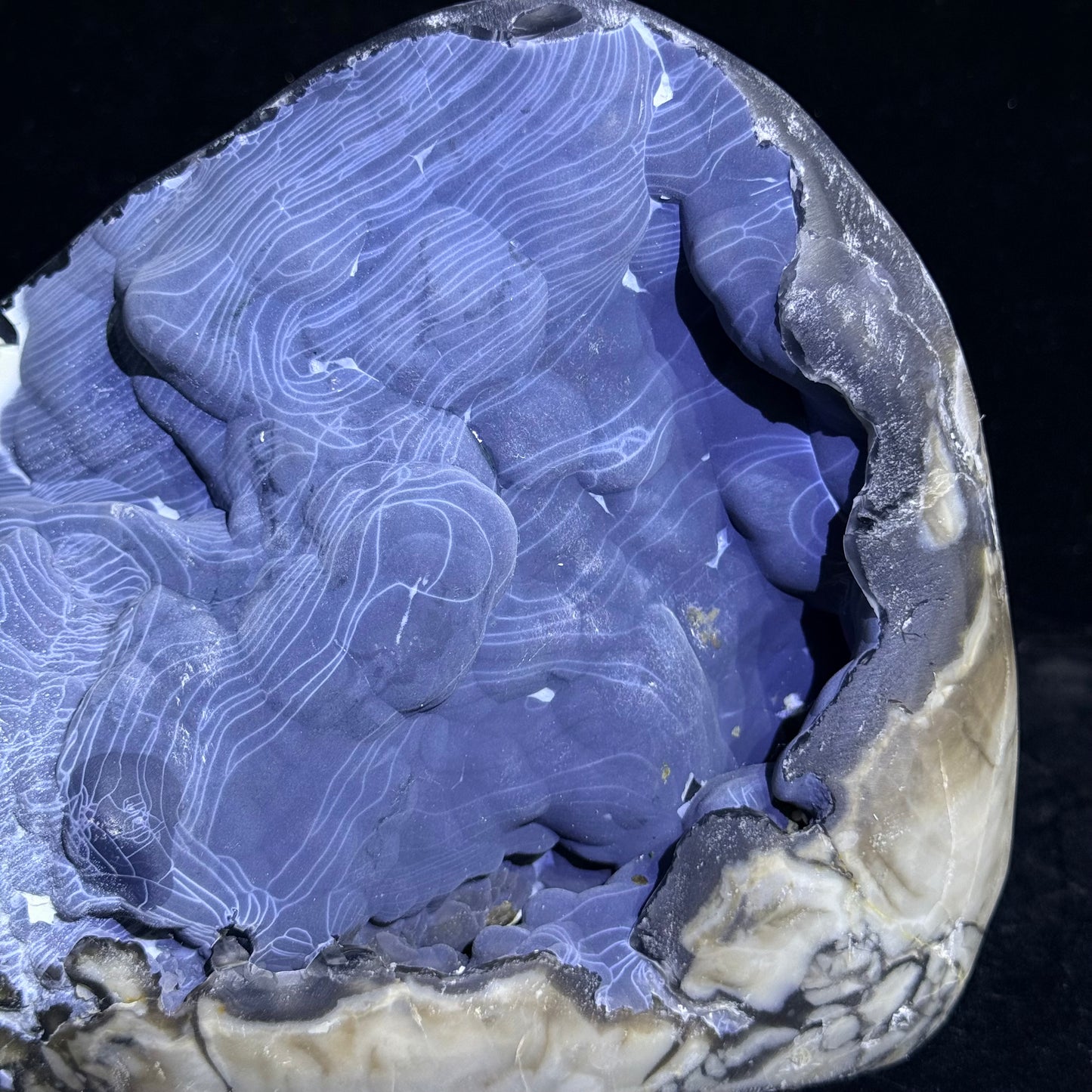 稀有帶線火山瑪瑙擺件