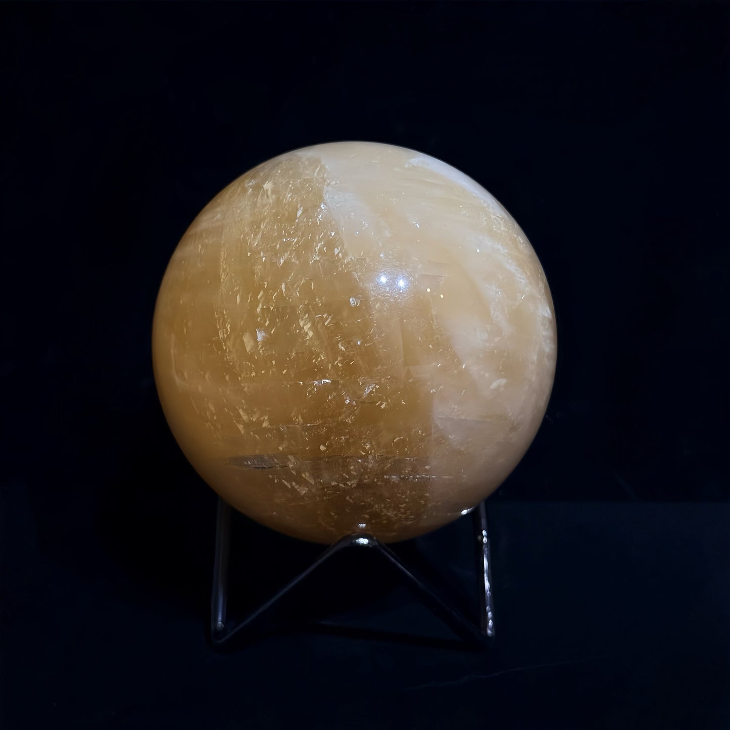 黃方解石球｜天然水晶球｜Yellow Calcite Sphere｜招財聚氣・淨化空間・提升自信・舒緩壓力