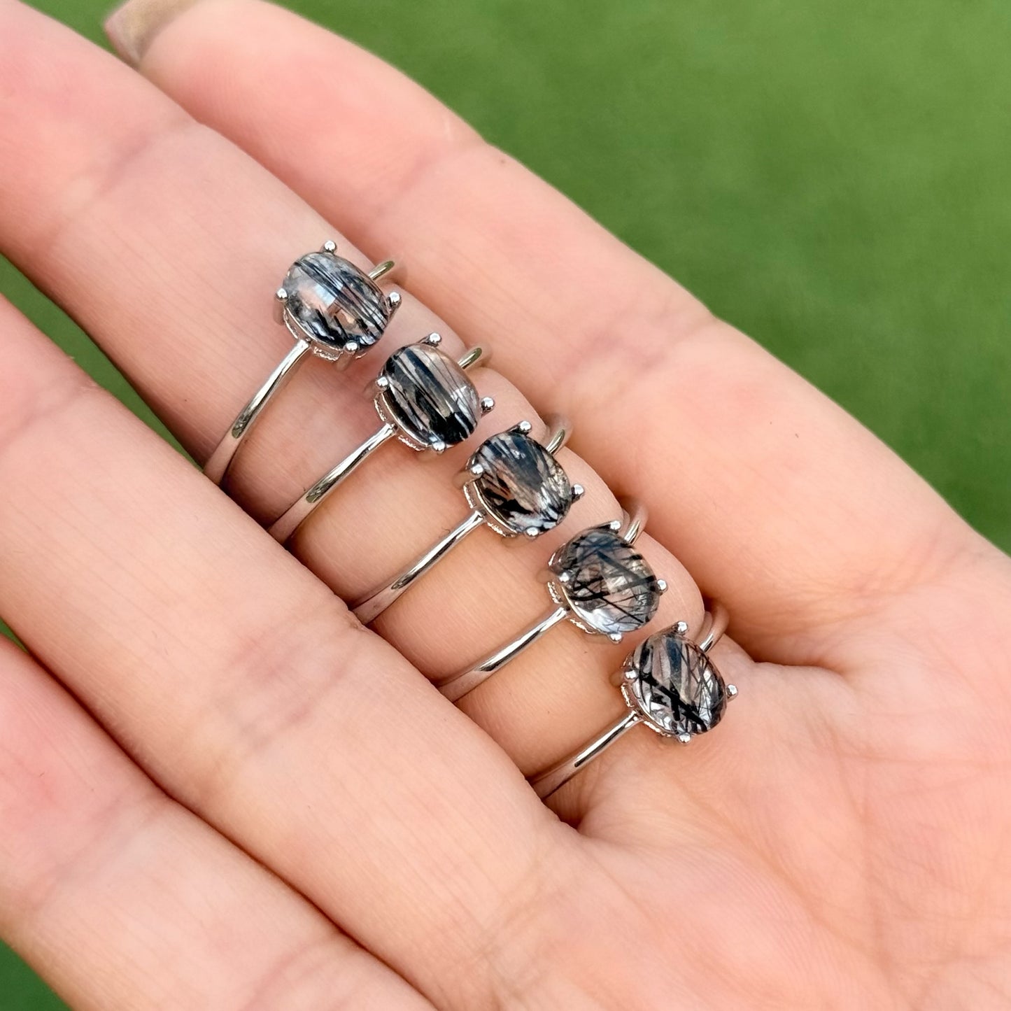 黑髮晶四爪戒指 - B款