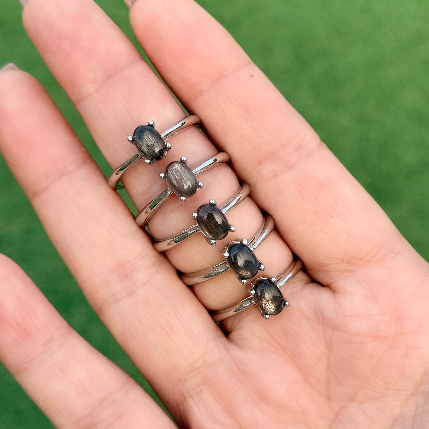 黑金骨幹四爪戒指