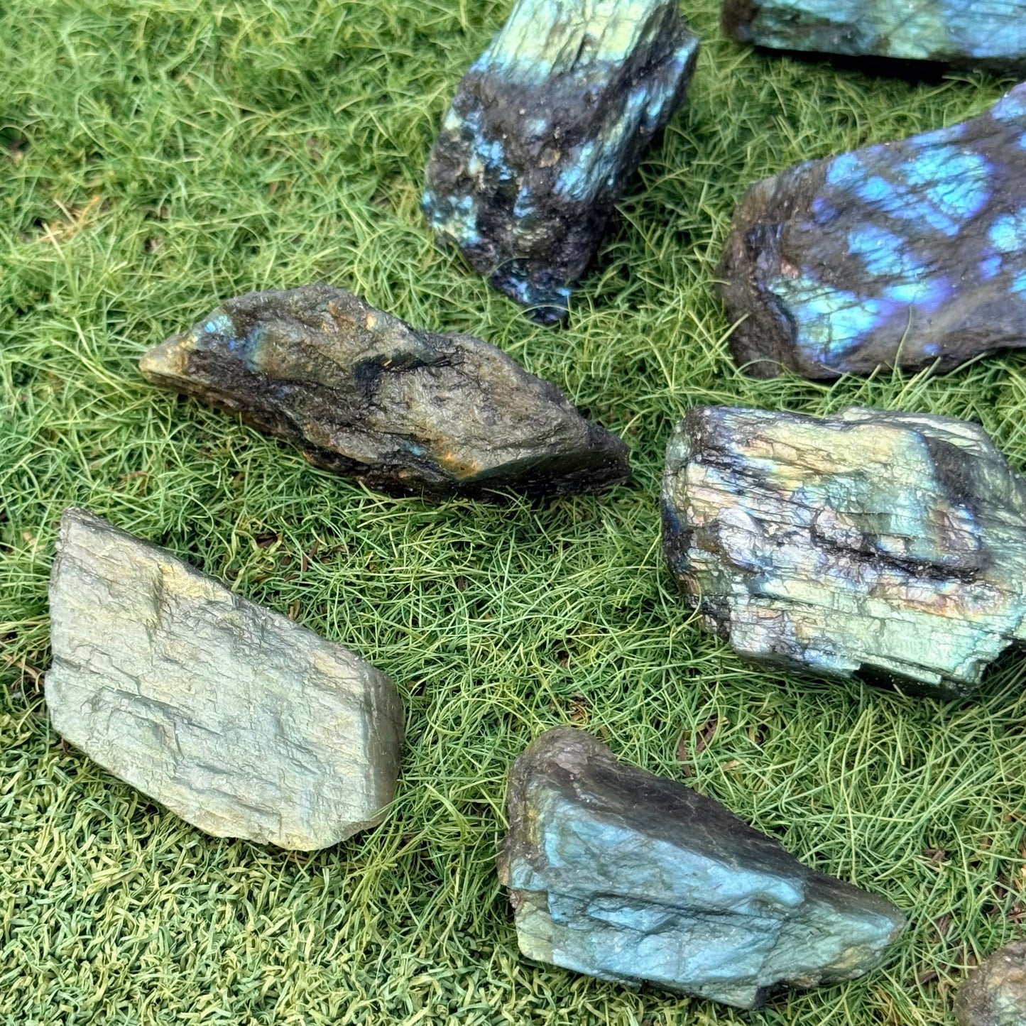 Labradorite raw stone