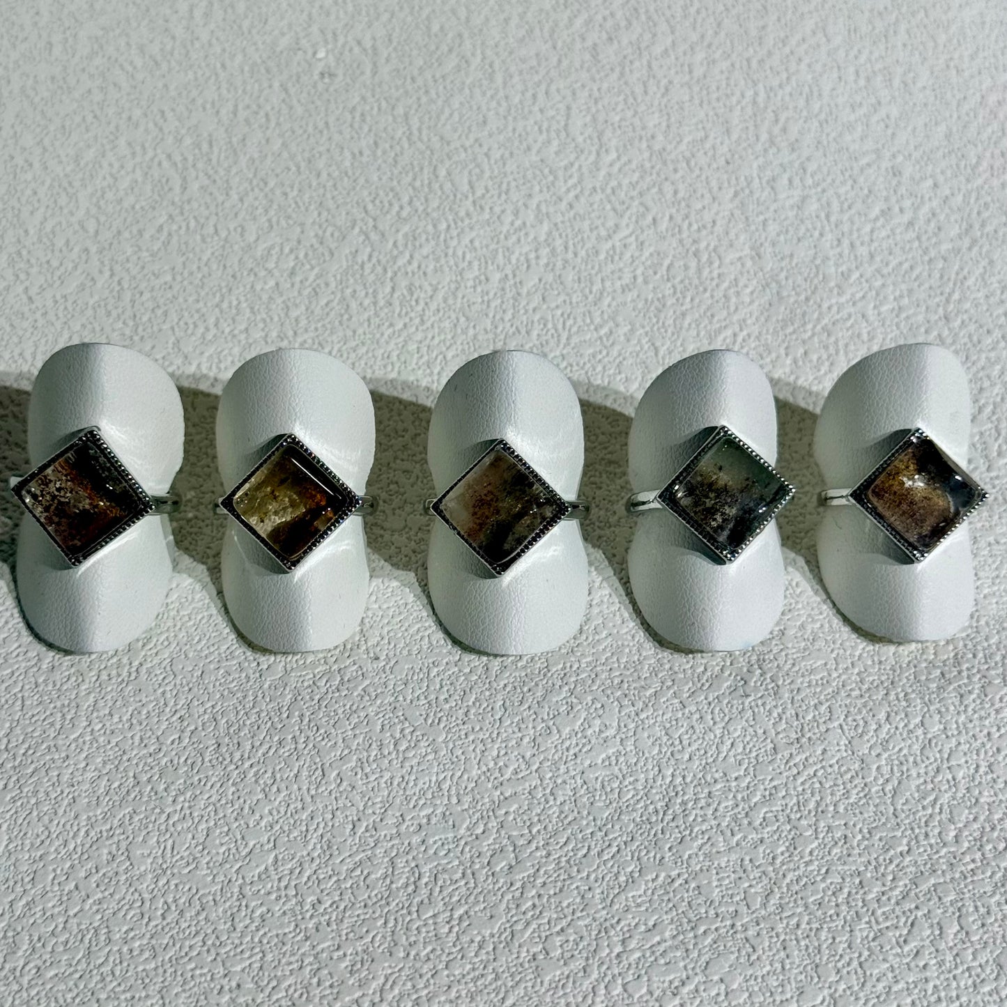 幽靈戒指｜天然水晶戒指｜Phantom Quartz Ring｜聚財引貴人・穩定氣場・增強決斷力