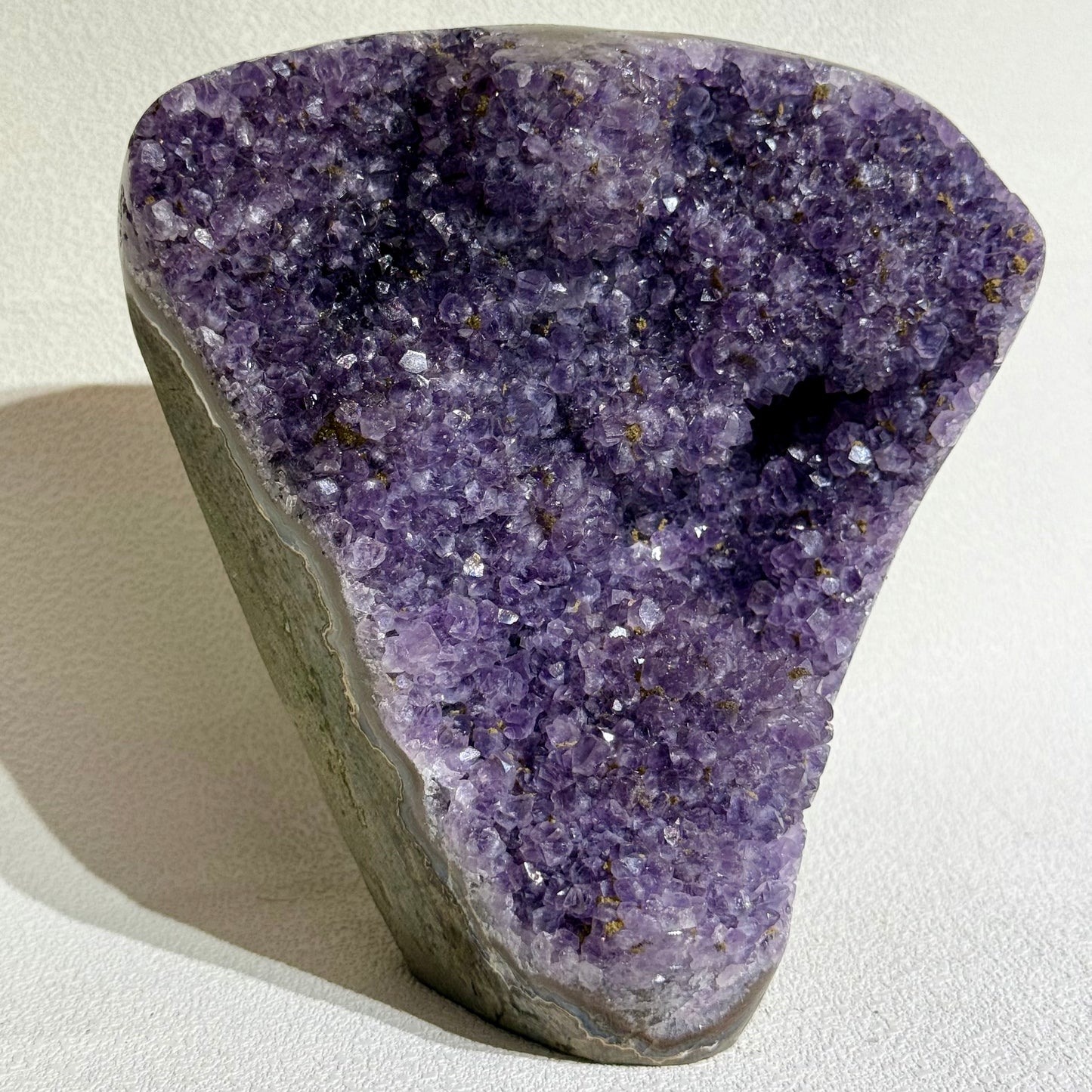倒三角形紫晶陣｜天然紫水晶陣擺件｜Inverted Triangle Amethyst Cluster｜鎮宅聚財・提升直覺・增強行動力
