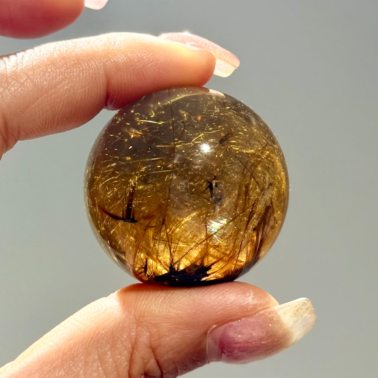 金鈦晶球｜天然水晶球｜Golden Rutilated Quartz Sphere｜招正偏財・聚財聚氣・強化決斷力