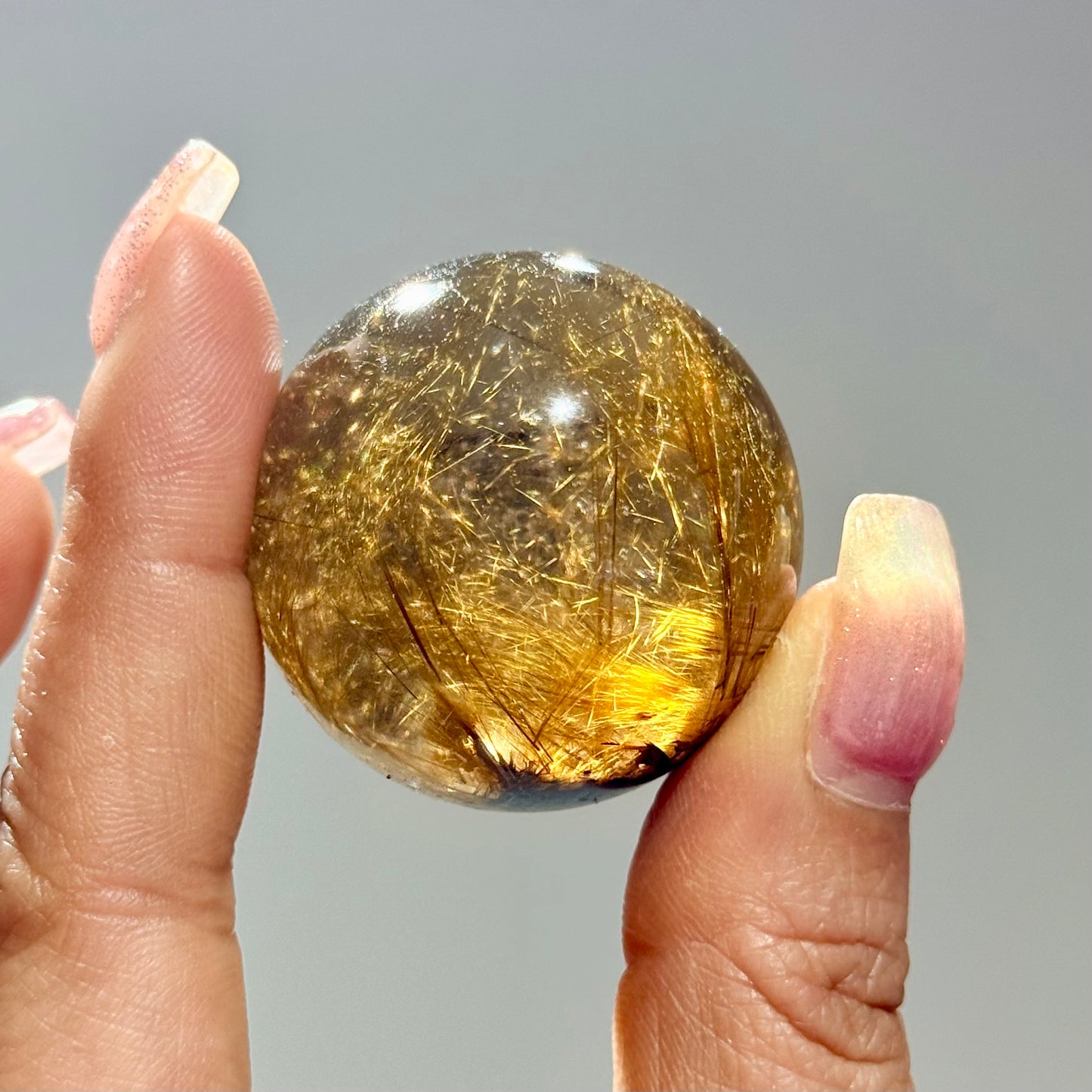 金鈦晶球｜天然水晶球｜Golden Rutilated Quartz Sphere｜招正偏財・聚財聚氣・強化決斷力