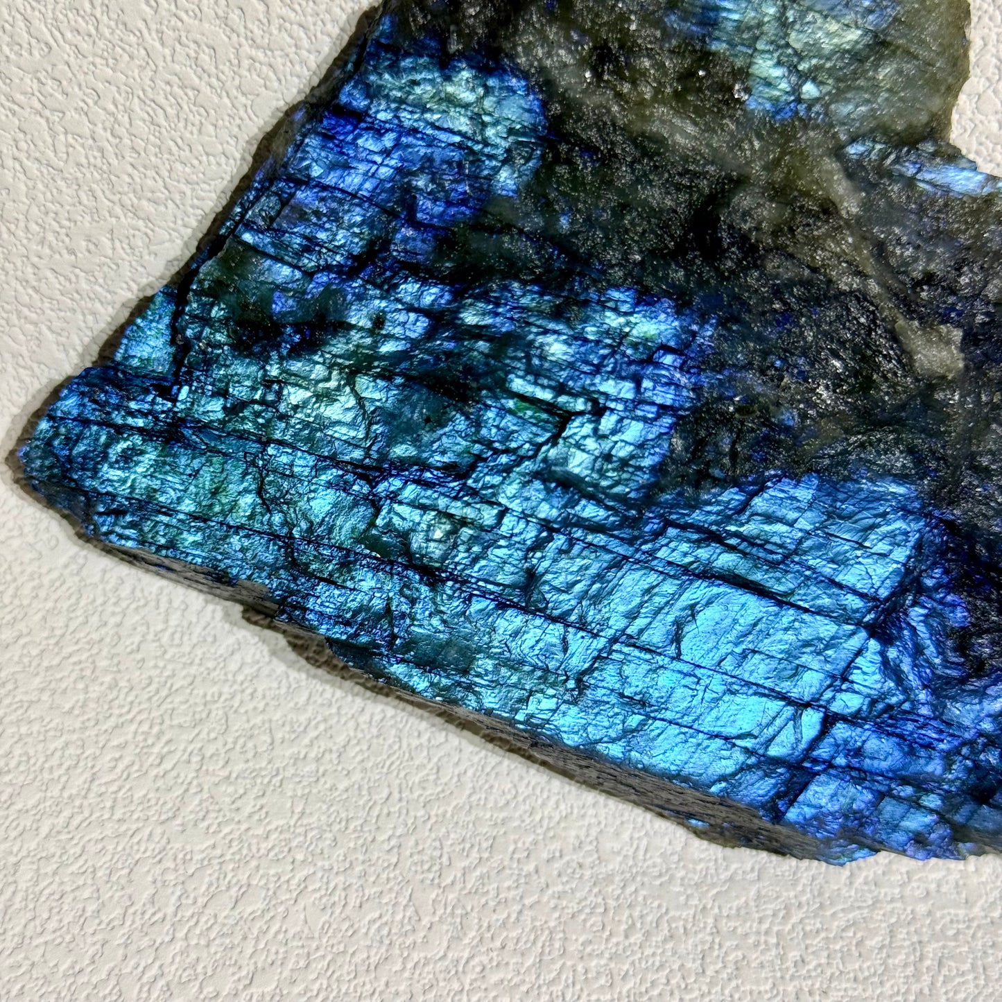 High Flash Labradorite Specimen – B｜Natural Labradorite Raw Crystal｜Spiritual Transformation・Higher Self Connection・Energetic Protection・Intuitive Awakening