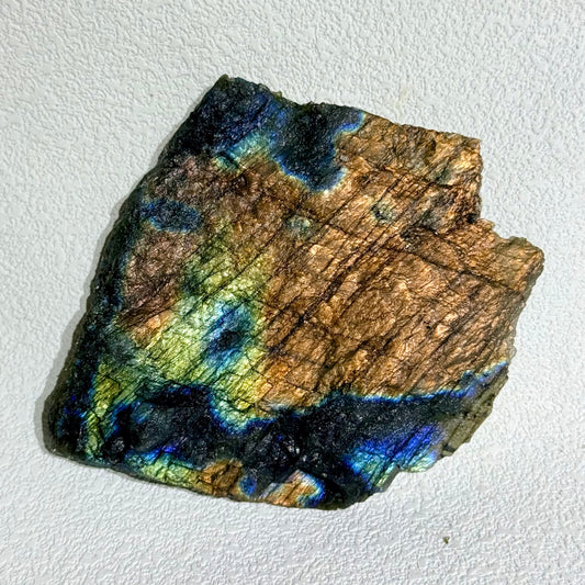 高光拉長石原礦大件 - C｜天然拉長石爆閃原礦｜High Flash Labradorite Specimen｜靈性轉化・高我連結・保護場域・直覺覺醒 (副本)